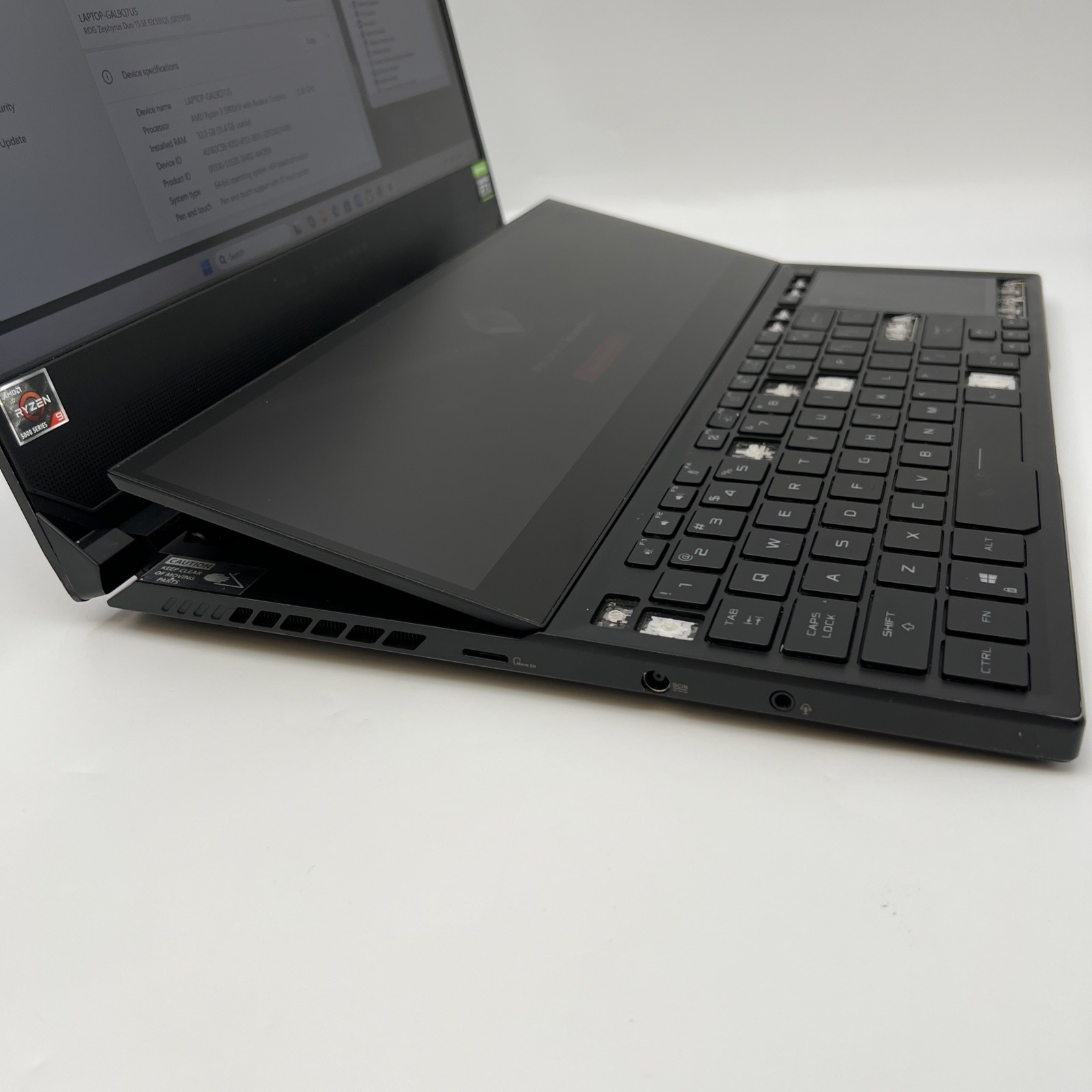 Asus ROG Zephyrus Duo 15 SE FHD TOUCH Ryzen 9 5900HX 32GB RAM 1TB RTX 3080 READ