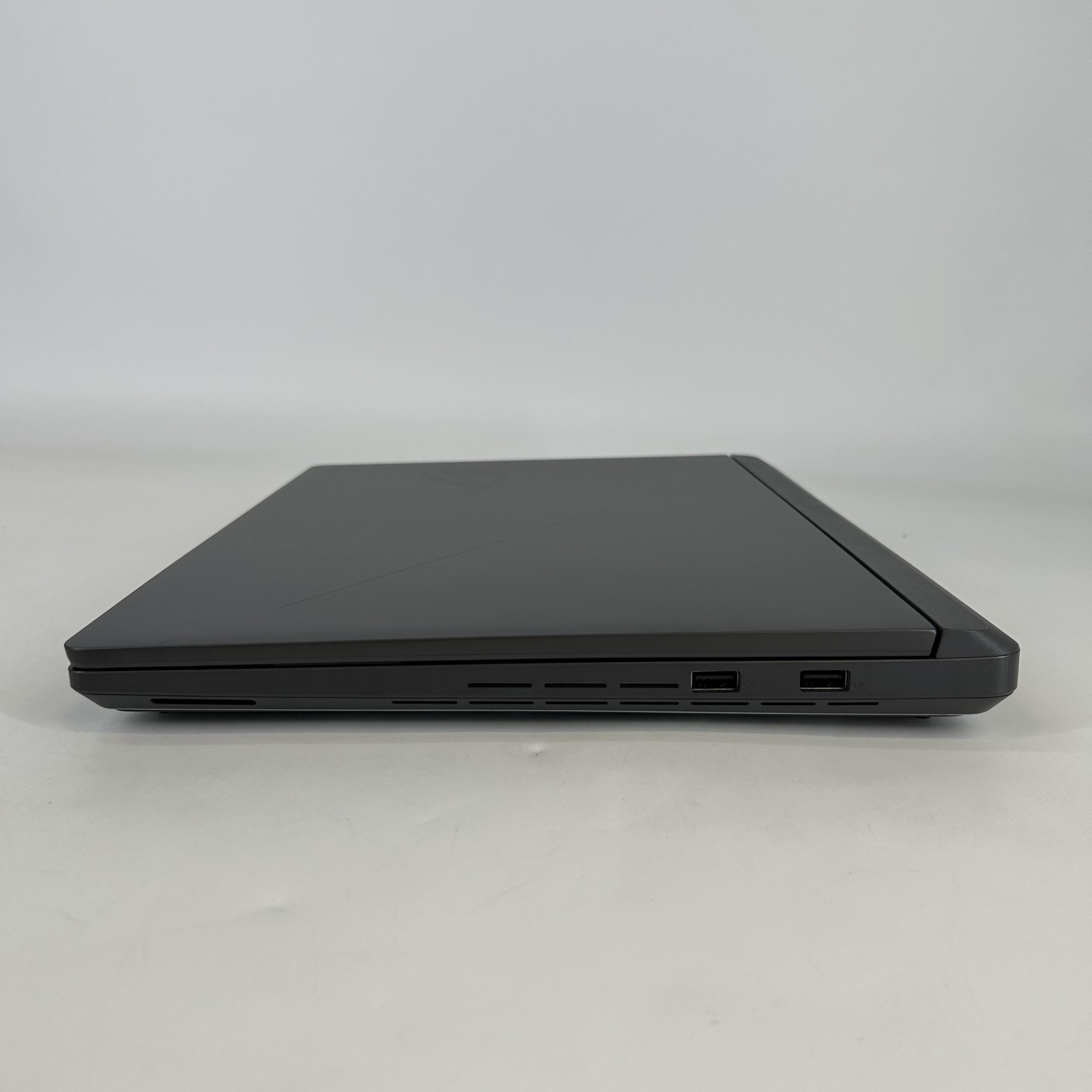 Asus ROG Strix G16 G615 165Hz FHD+ 2.2GHz i7-14650HX 16GB 1TB SSD RTX 5060