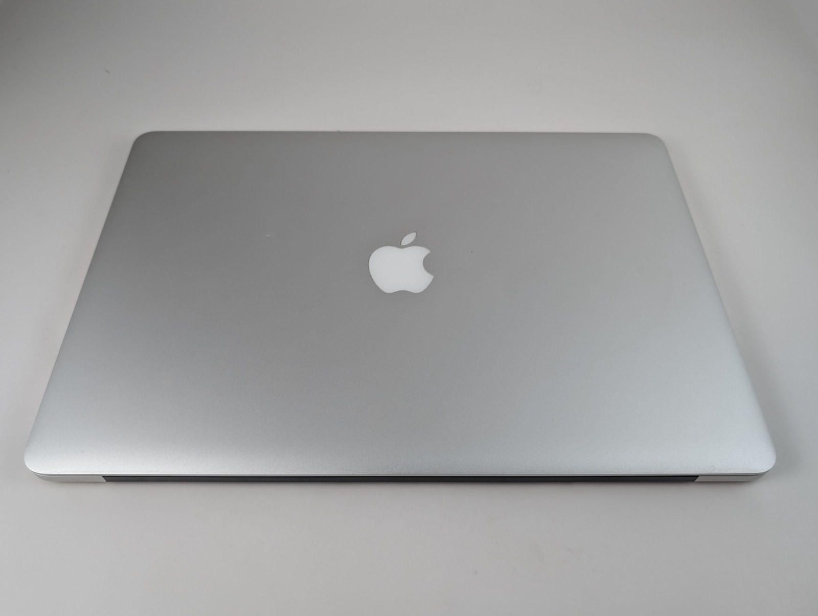 MacBook Pro 15 Retina Mid 2015 i7 2.5GHz 16GB RAM 512GB SSD Radeon R9 A1398