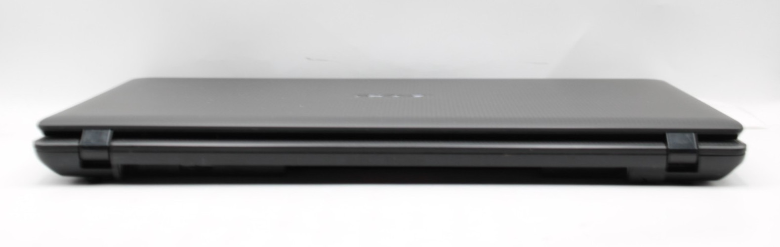 Acer Aspire 5552 AMD Athlon II X2-P340@2.2GHz 8GB DDR3 NO STORAGE/OS *USED/TSTD*