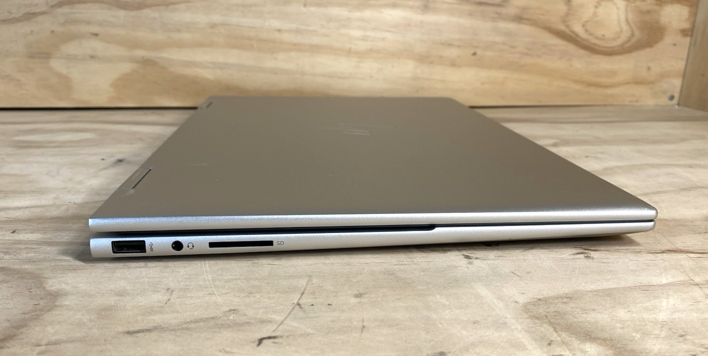 HP ENVY x360 2-in-1 15-ew0013dx 15″ i5-1235U@1.3GHz/16GB RAM/256GB SSD/W11H/READ