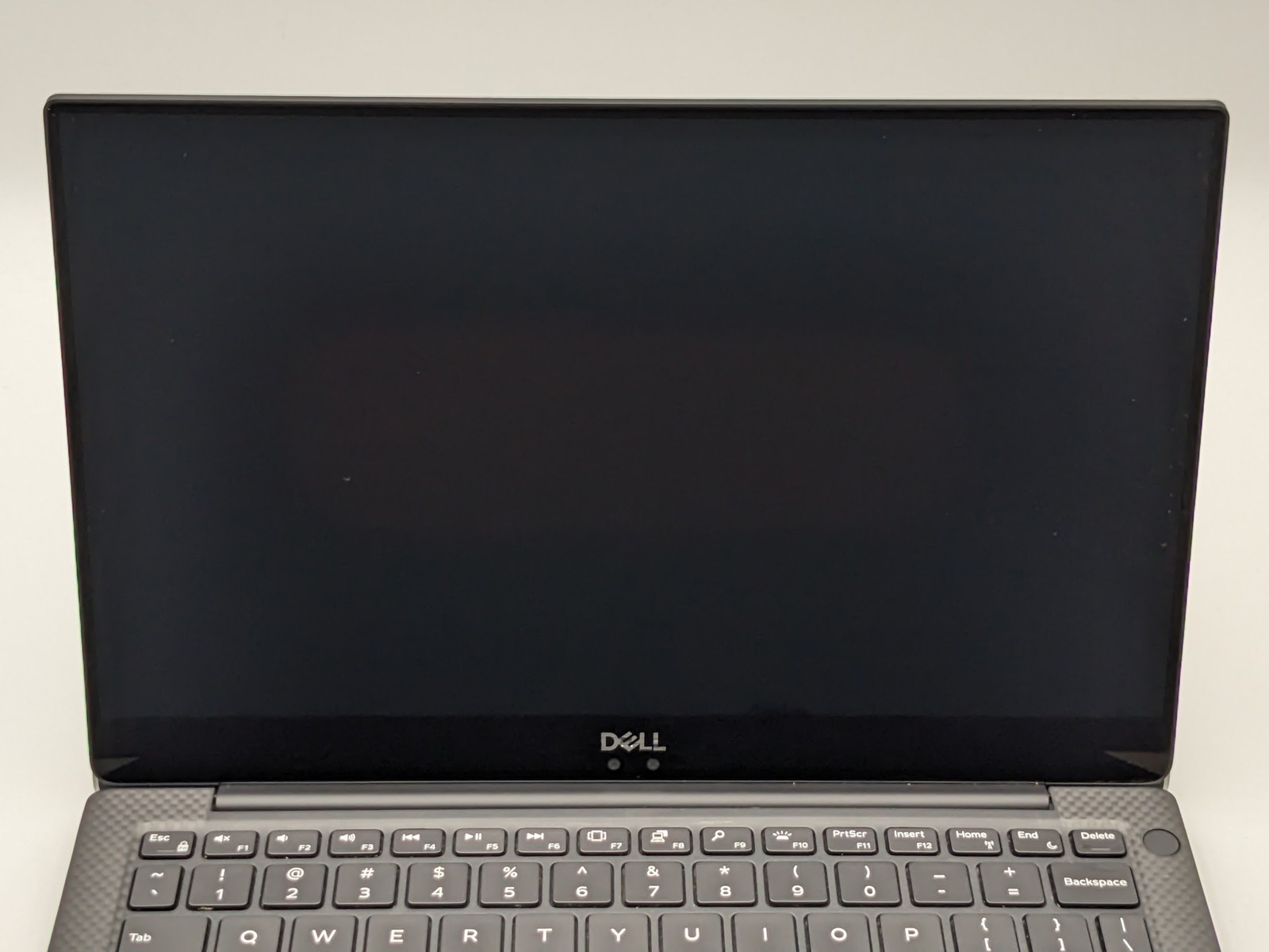 Dell XPS 9370 13″ UHD 4K Touch I7-8550U 512GB 16GB W11P Backlit FP Reader IRCam