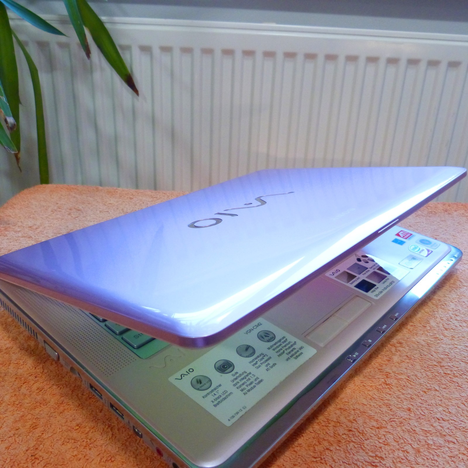Sony Vaio CR42 Pink 14″ Multimedia l XXL EXTRAS l Windows Vista l DUAL CORE