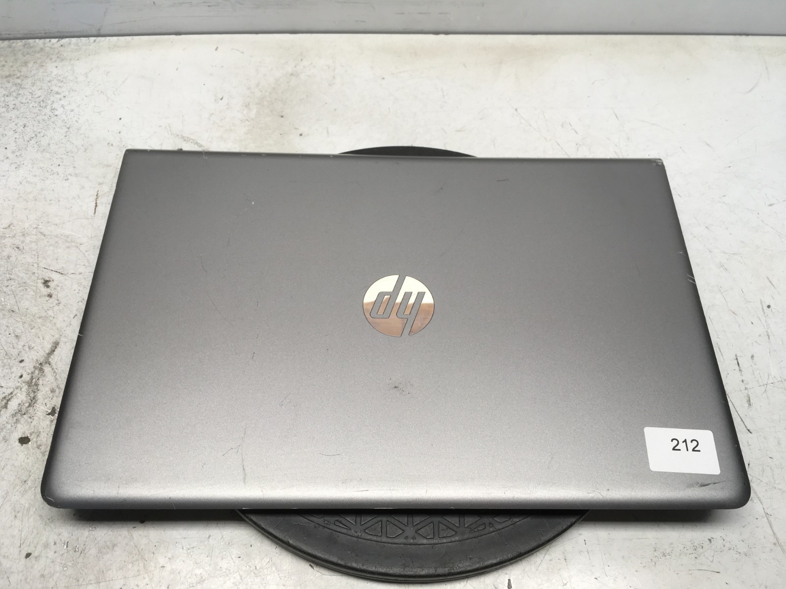 HP Pavilion Intel i5 7th Gen No RAM NO HDD