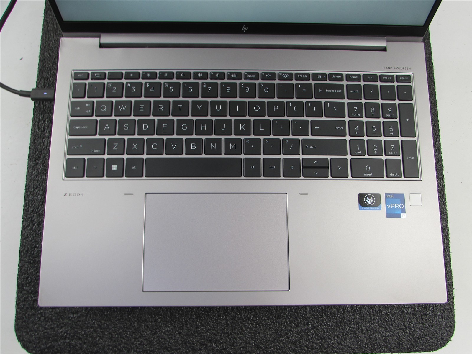 HP ZBOOK FIREFLY 16 (G9) 1920X1080 FHD I7-1265U 512GB SSD 16GB RAM NO O.S