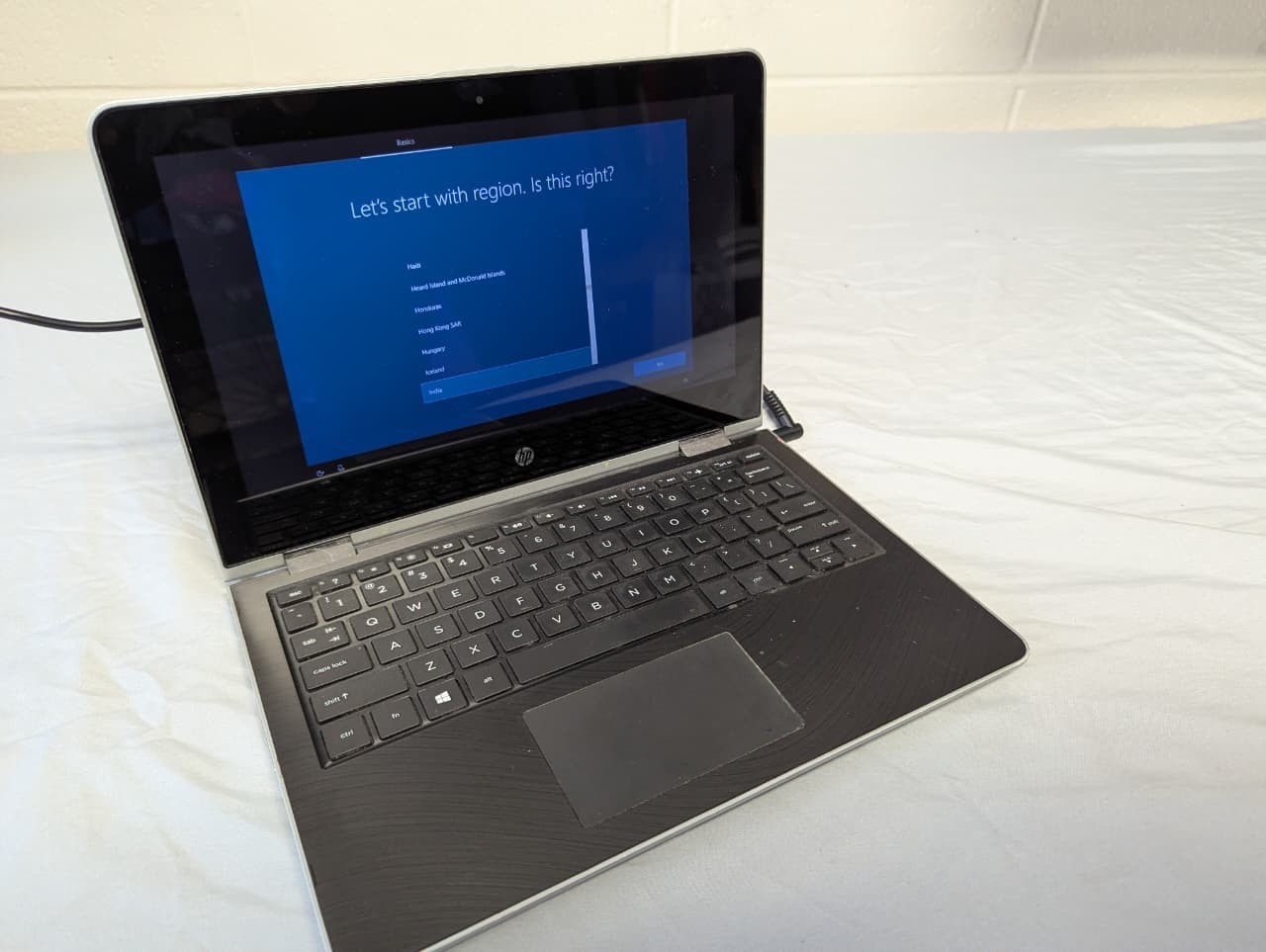 HP Laptop ,i3, 4 GB RAM, Intel Integrated Graphics, Comes with original charger.