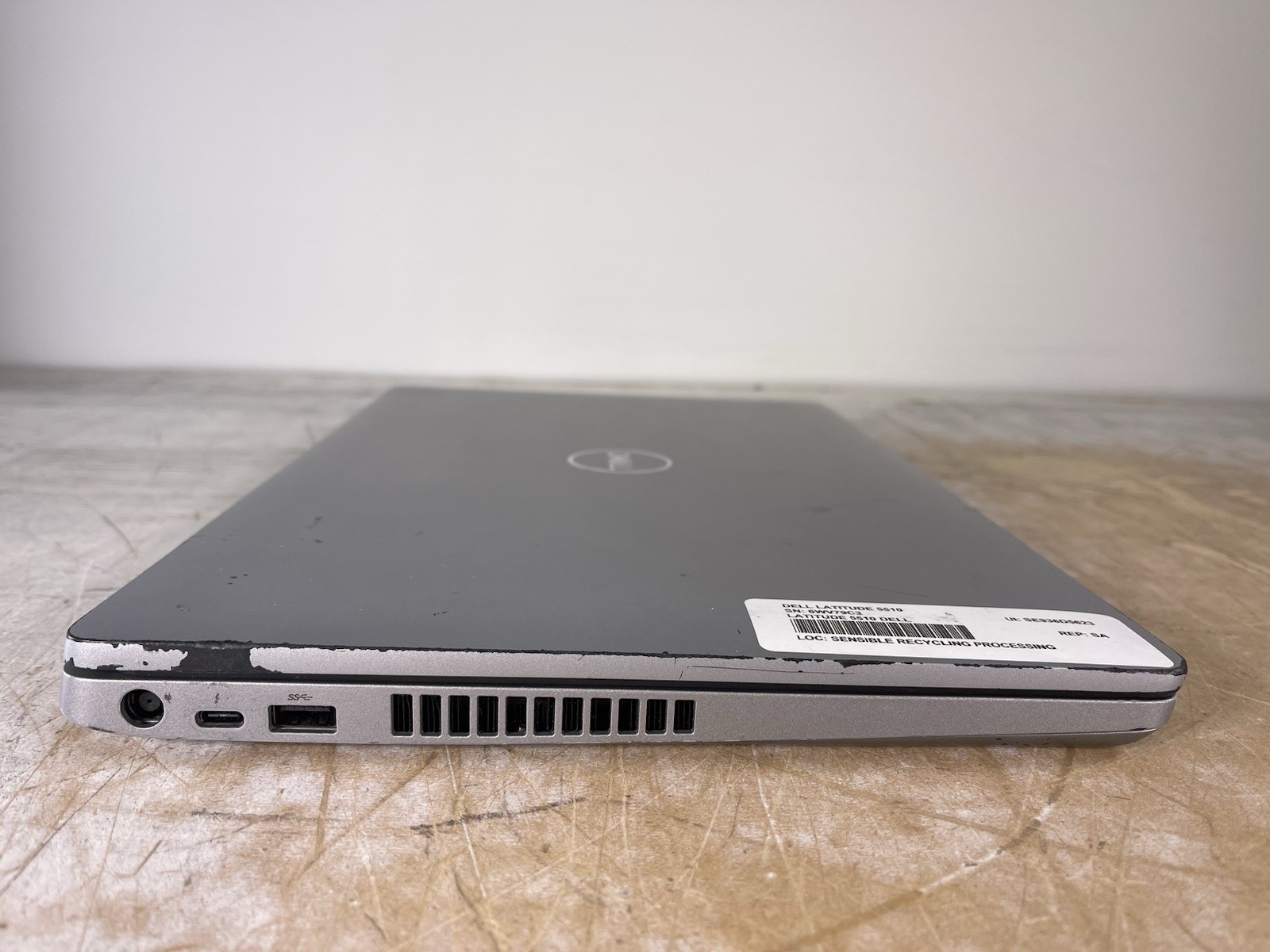 DELL LATITUDE 5510 i7-10610U @ 1.80GHz, 12GB RAM, NO HDD/OS