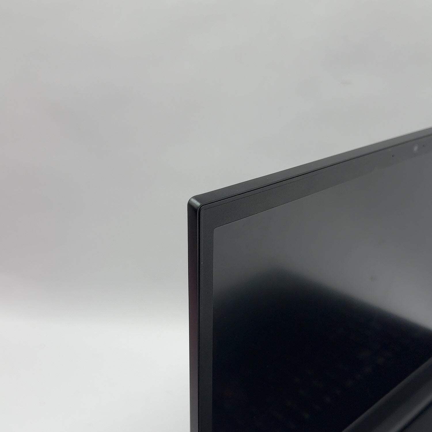 Lenovo Thinkpad E595 15.6″ Ryzen 5 3500U 2.1GHz 8GB RAM 256GB SSD Stickers