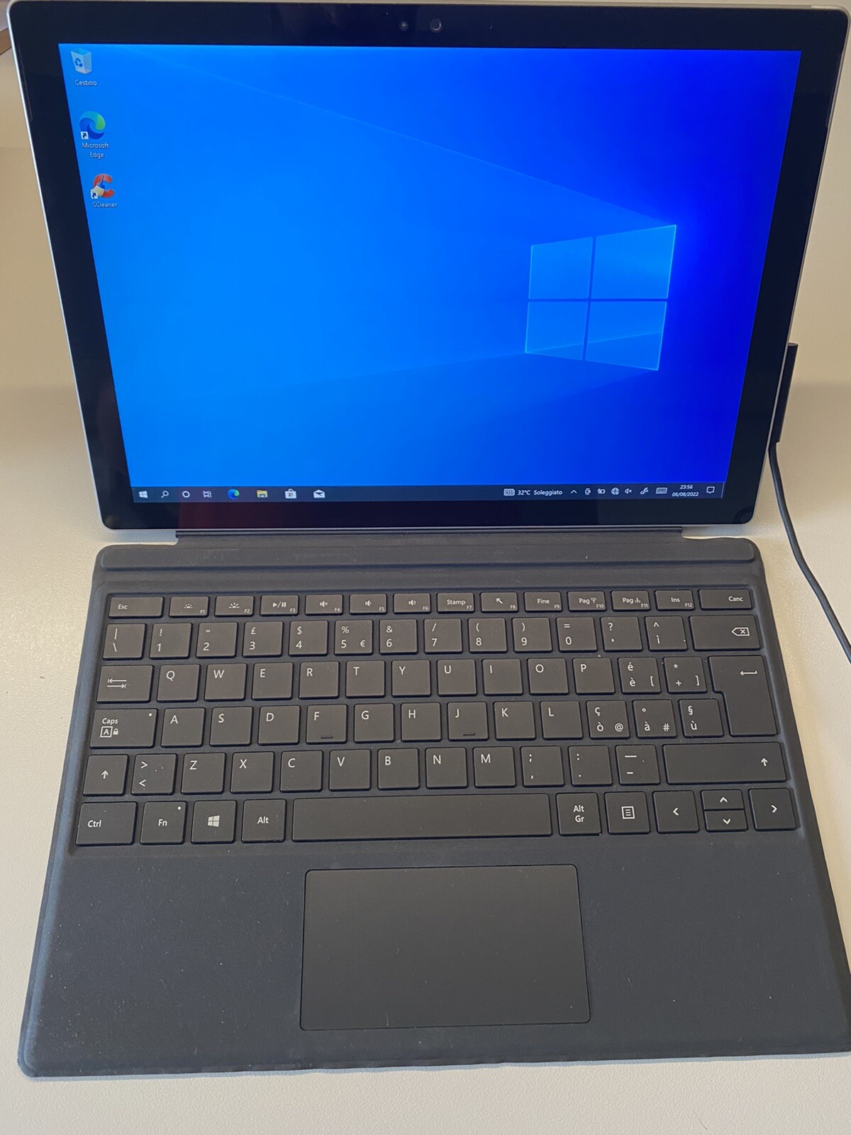 MICROSOFT SURFACE PRO 4 INTEL CORE i7-6650U 2.20GHz 12.3″ 8GB RAM 256GB HD WIN10