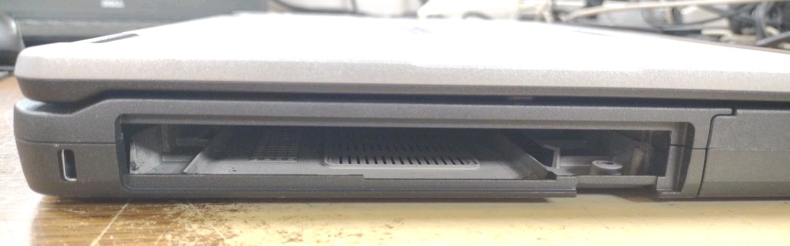 Panasonic ToughBook FZ-55 W/ i5-8365U, 16GB RAM, NO HDD OR HDD COVER. NON TOUCH
