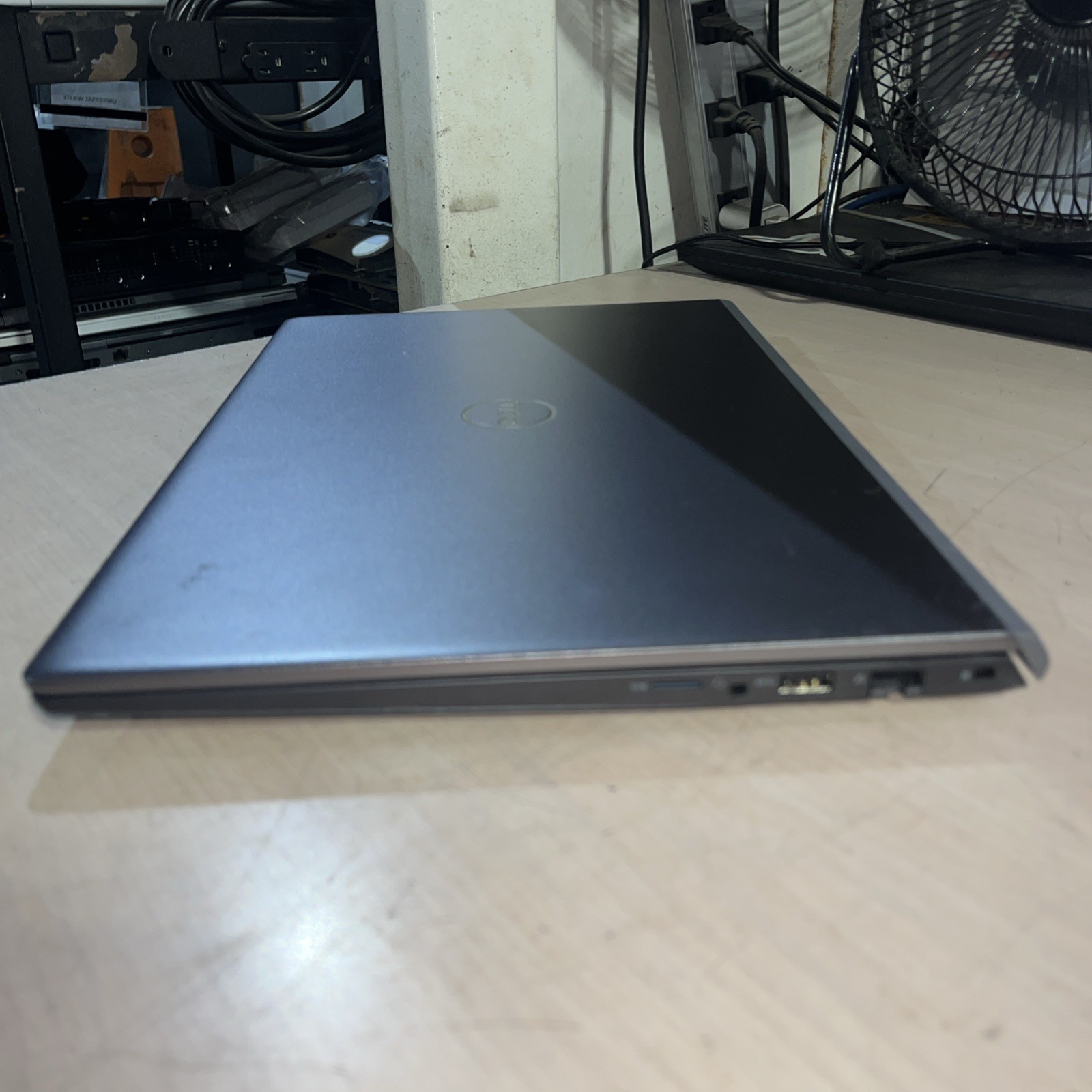DELL VOSTRO 15 5501 INTEL CORE I7-1065G7 16GB RAM NO HD