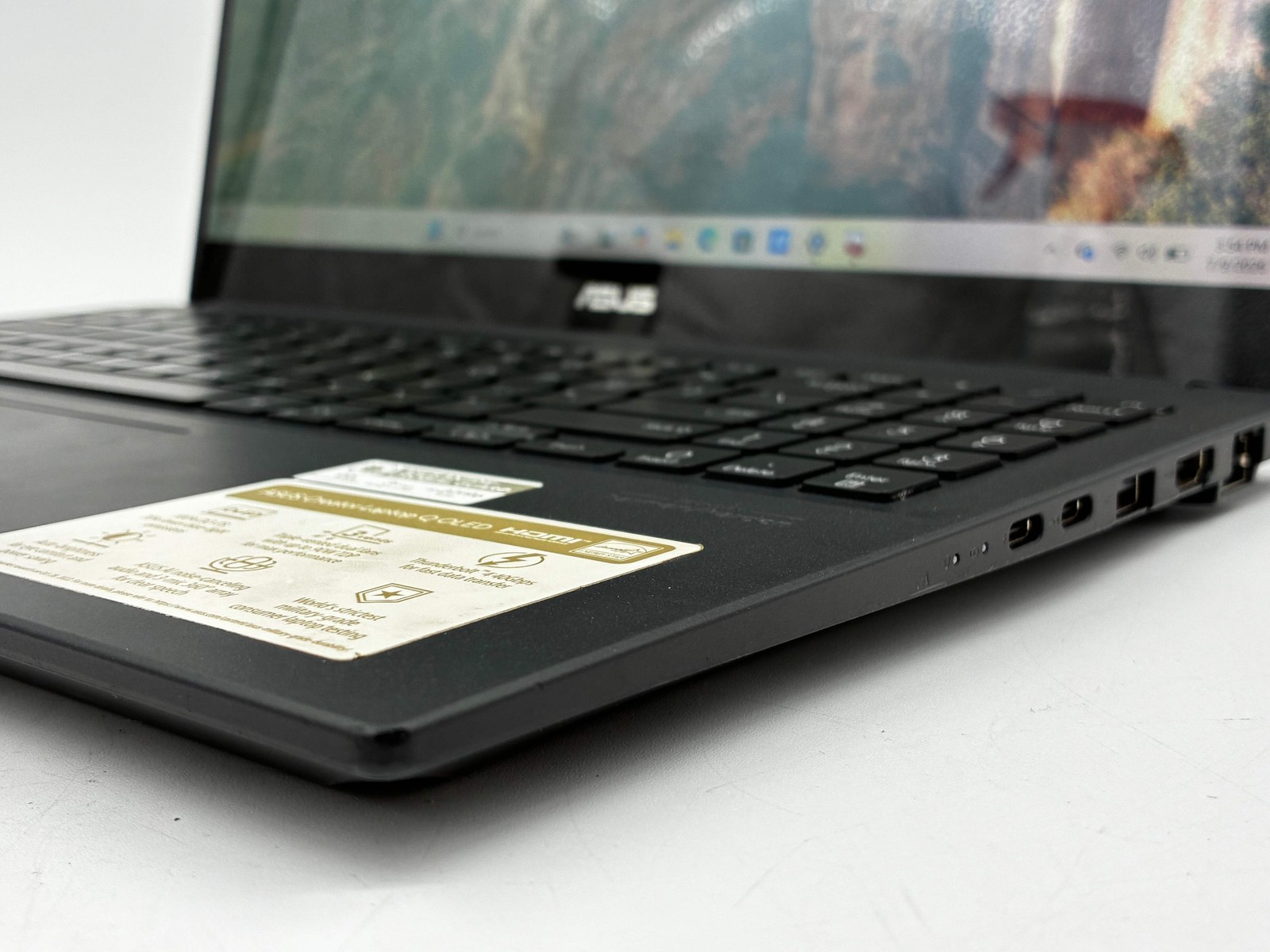 Asus QV540VJ 16-inch Core i9 10th Gen 16GB RAM 1TB RTX 3050 Laptop – Used B