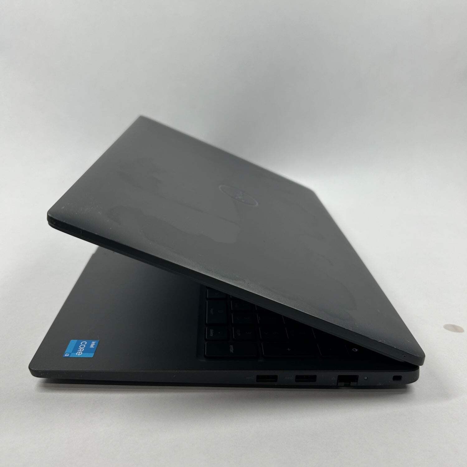 Dell Latitude 3540 15.6″ i3-1315U 1.2GHz 8GB RAM 256GB SSD