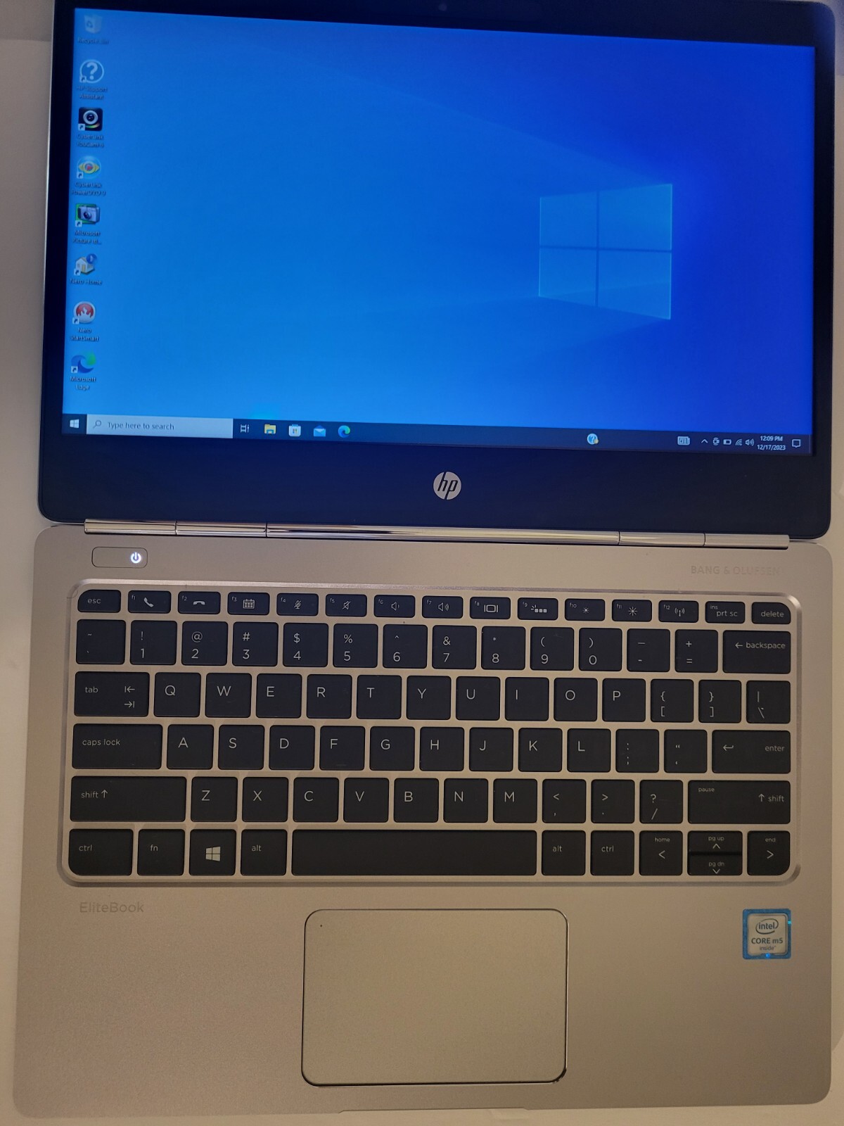 HP ELITEBOOK FOLIO 12.5″ G1 CORE M5-6Y54@1.10-1.51GHz 8GB RAM 250GB SSD WIN 10