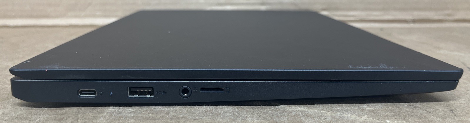 Lenovo 14w Laptop, AMD A6-9220C @ 1.80GHz, 4GB RAM, 64GB eMMC, Windows 10 Pro