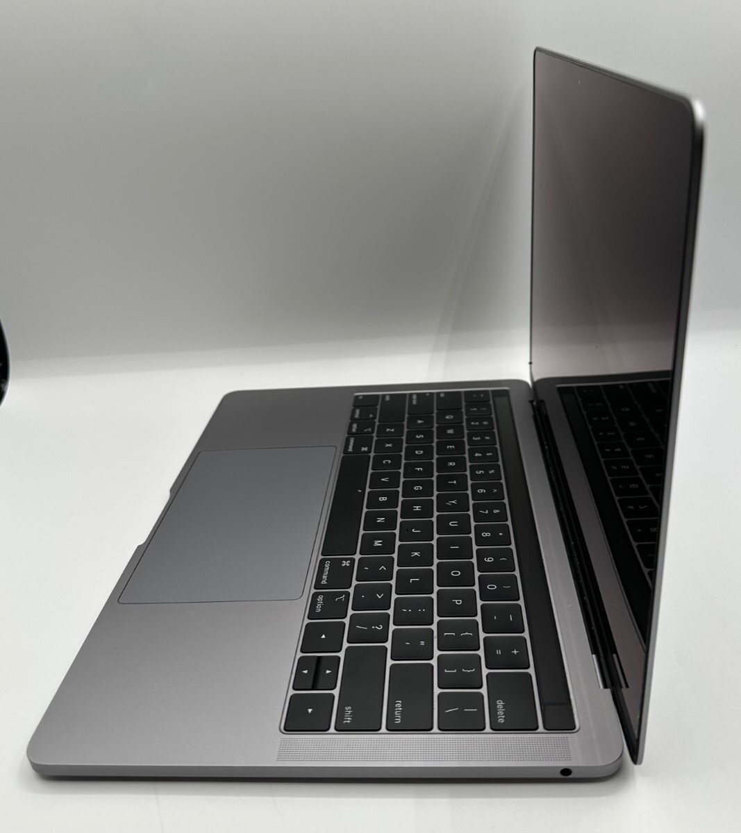 Apple MacBook Pro A2159 – Space Gray (SEE DESCRIPTION!!!)