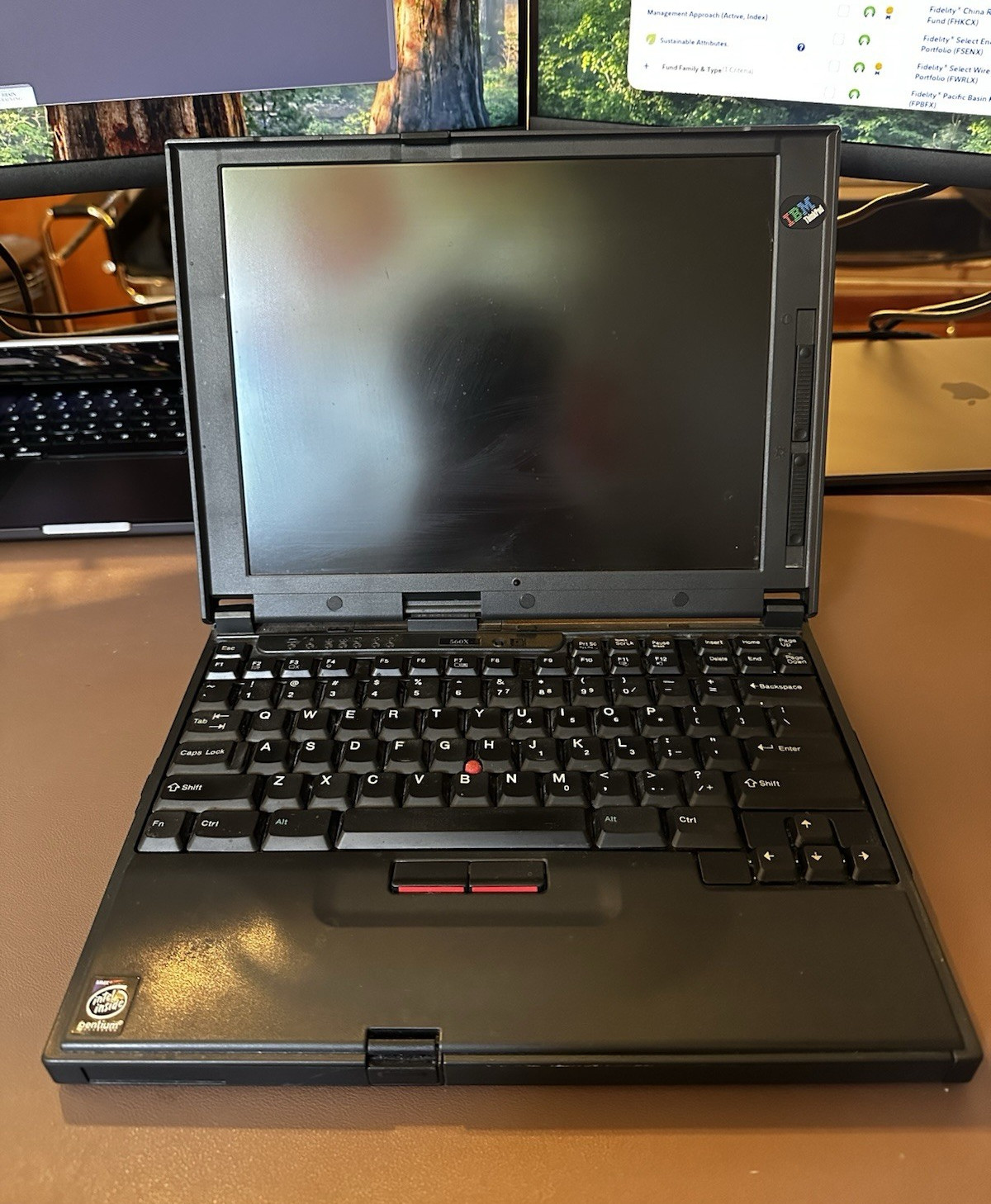 IBM ThinkPad 560X Type 2640 Pentium MMX 12.1” Vintage Retro Laptop untested