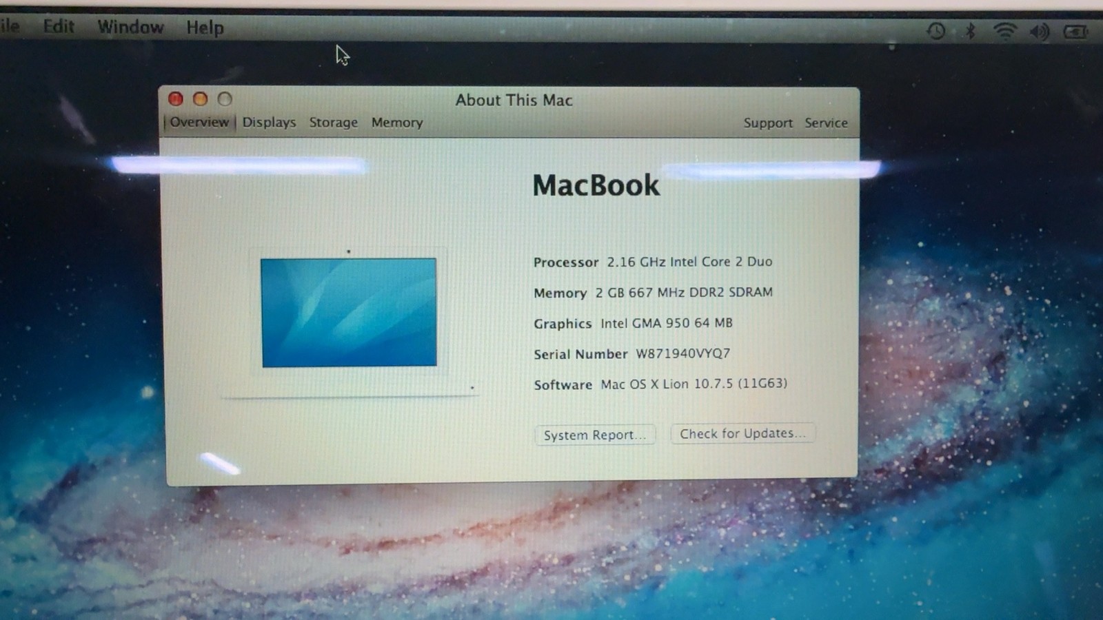 Apple MacBook 2.16GHz Intel Core 2 Duo 2GB DDR2 120GB HDD 13.3″ White