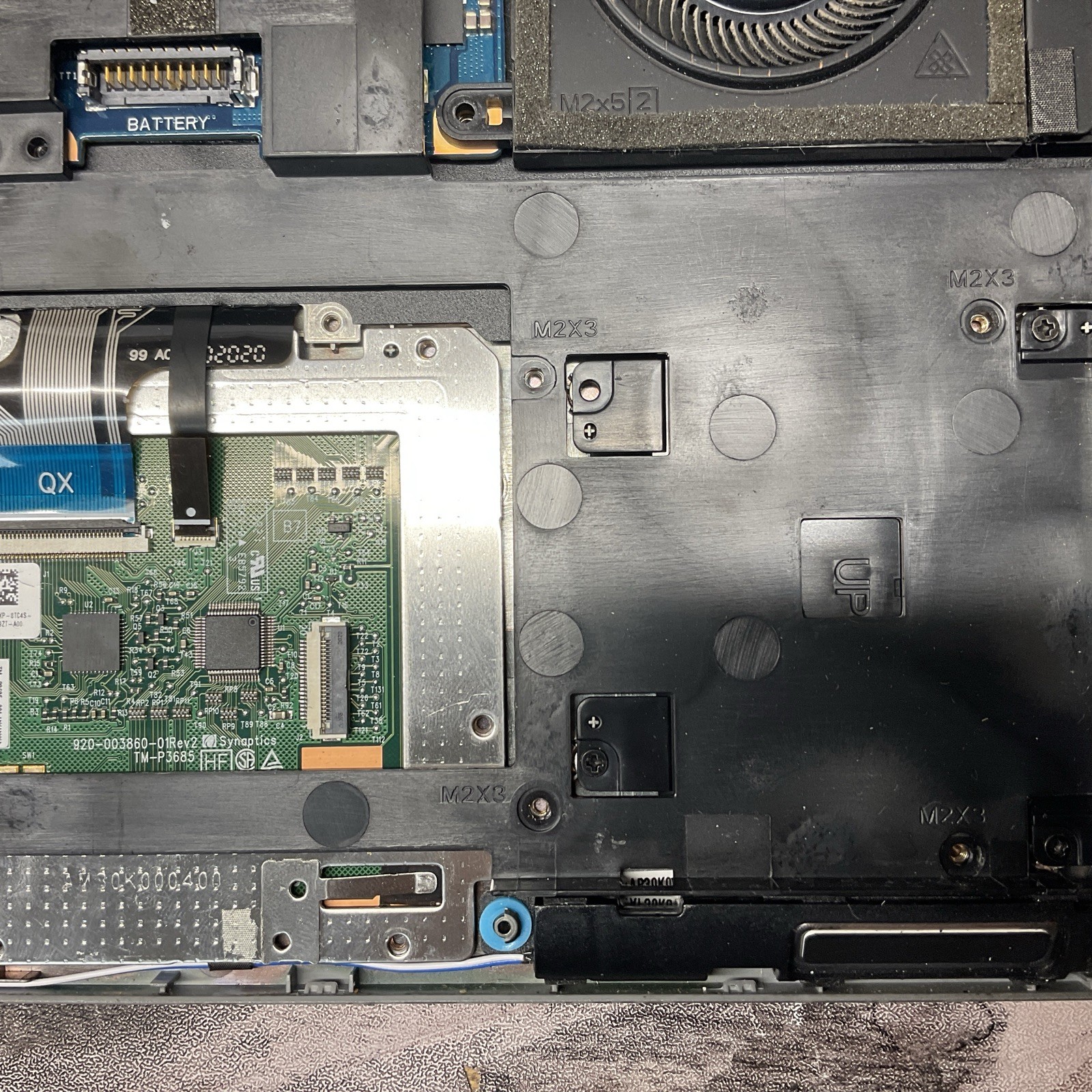 Dell Latitude 5420 / Unknown CPU / No RAM / No POST / No SSD / M15