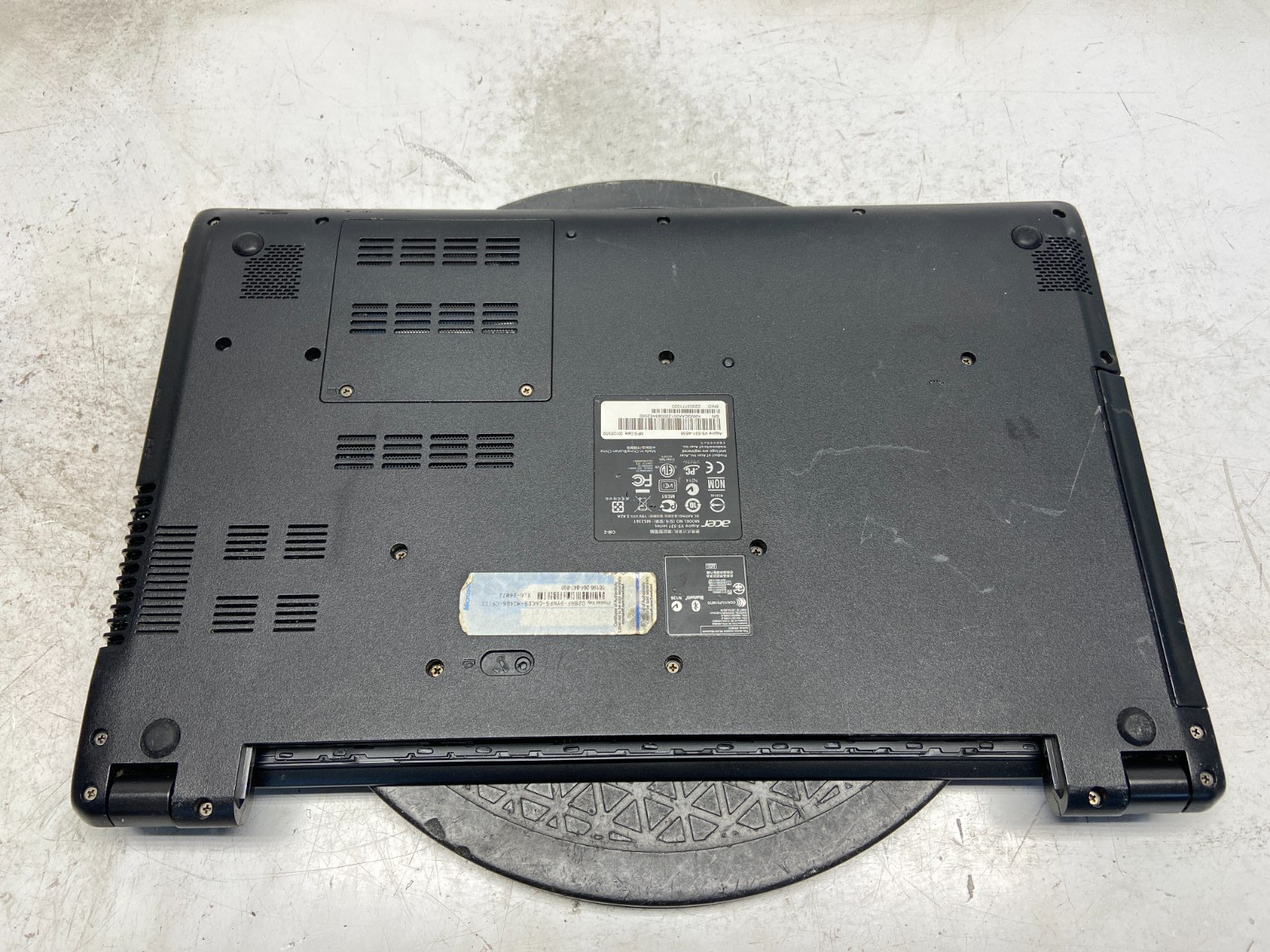 Acer Aspire V5-531 Intel Pentium 967 1.3GHz 4 GB NO HDD
