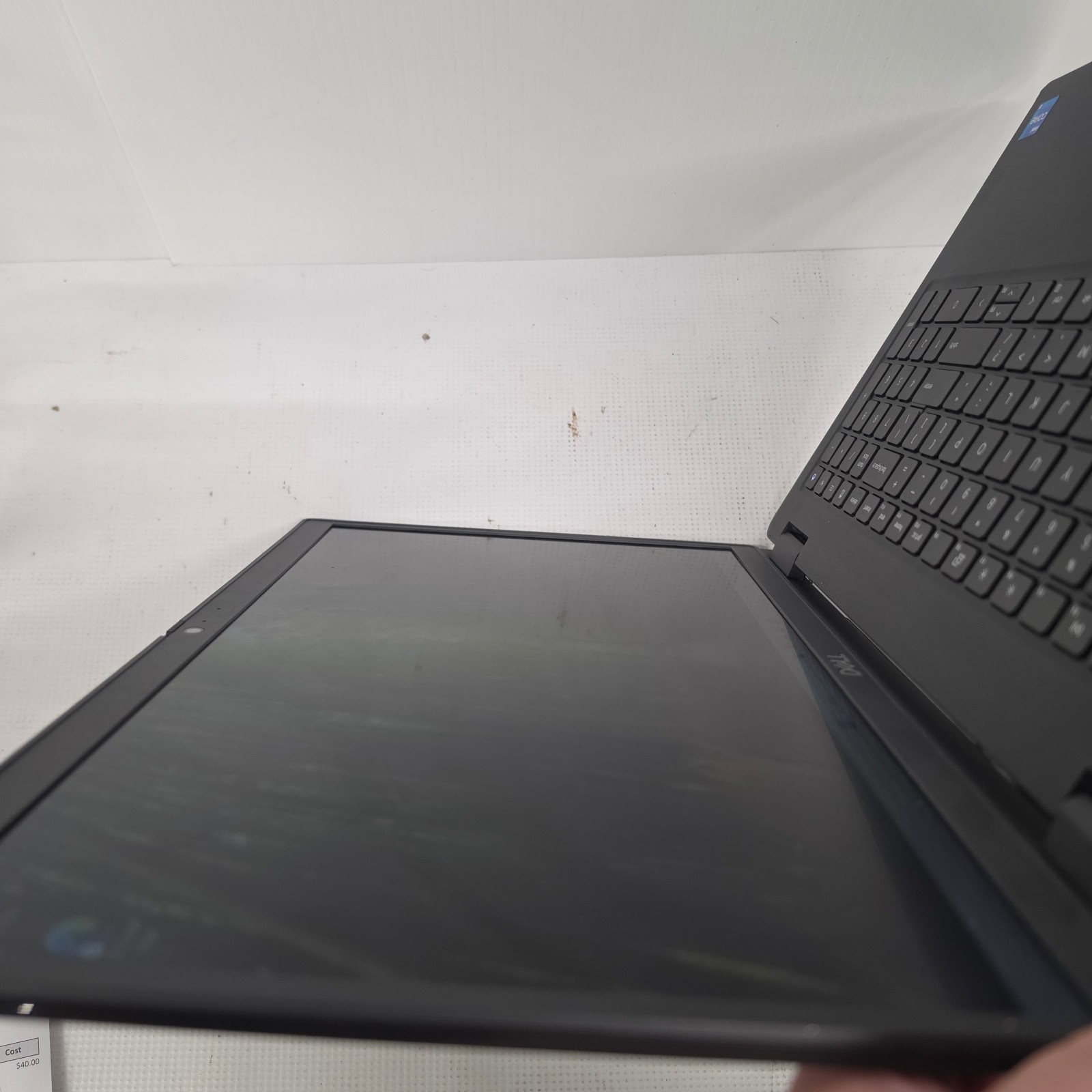 Dell Latitude 3520 15.6″ i5-1135G7 2.4Ghz Iris XE 8GB Ram Win 11 Pro Laptop