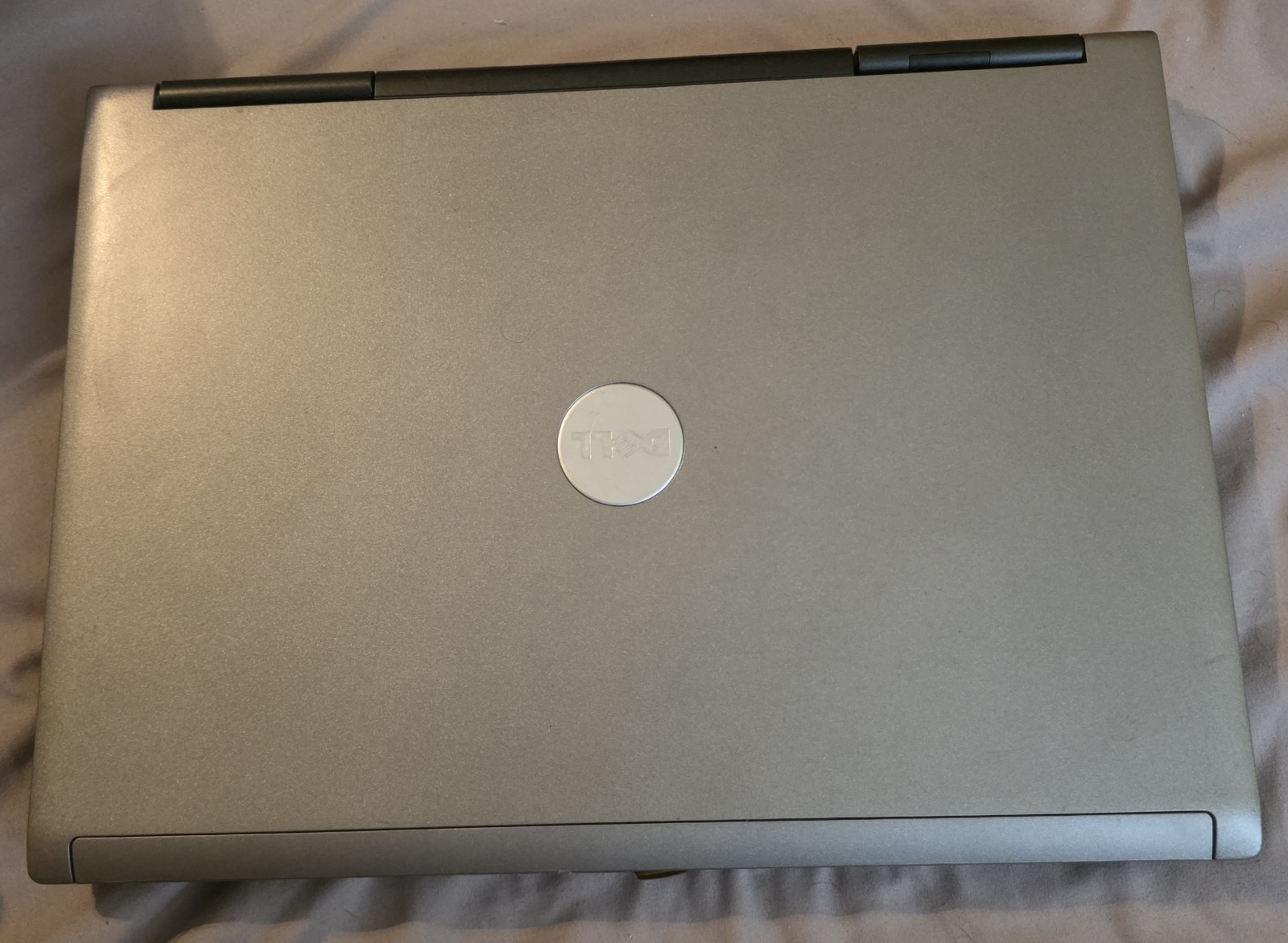 Dell Latitude D830 – 2GB RAM – T7100 CPU – 120GB HDD