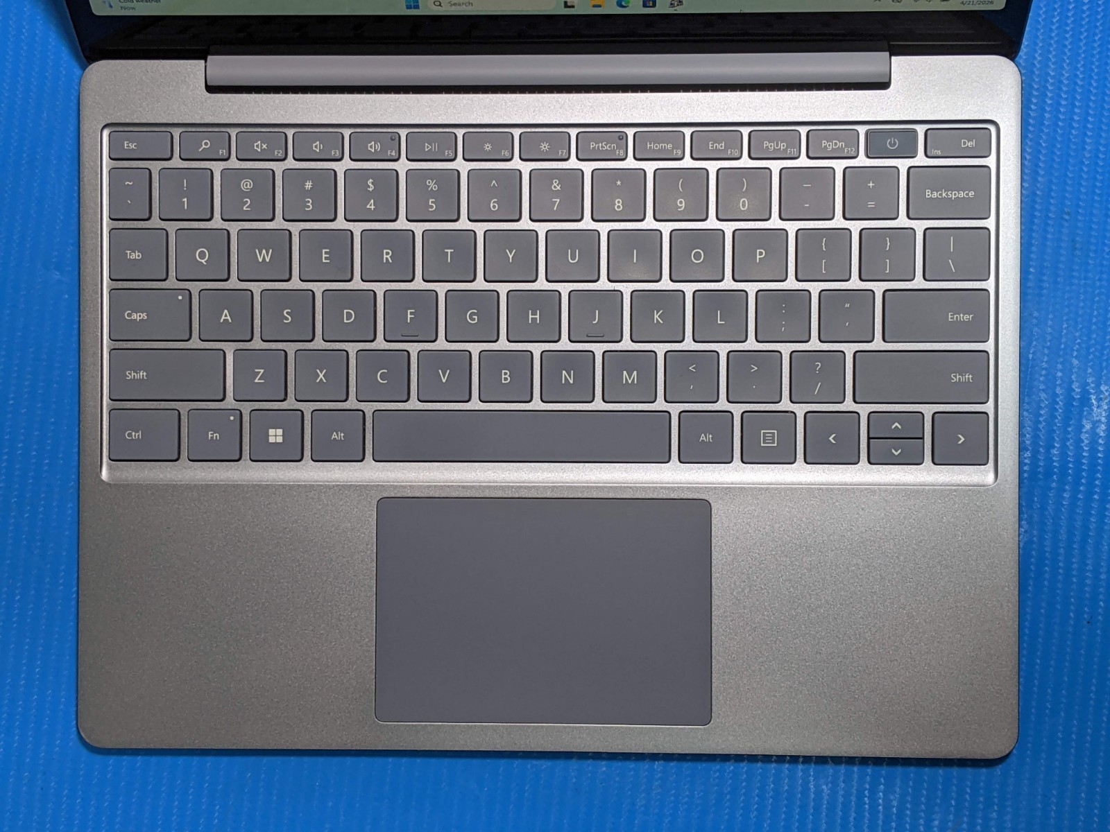 MS Surface Laptop Go 2 2013 12.4″1536×1024 TOUCH i5-11 2.4GHz 8GB 128GB W11H +PA