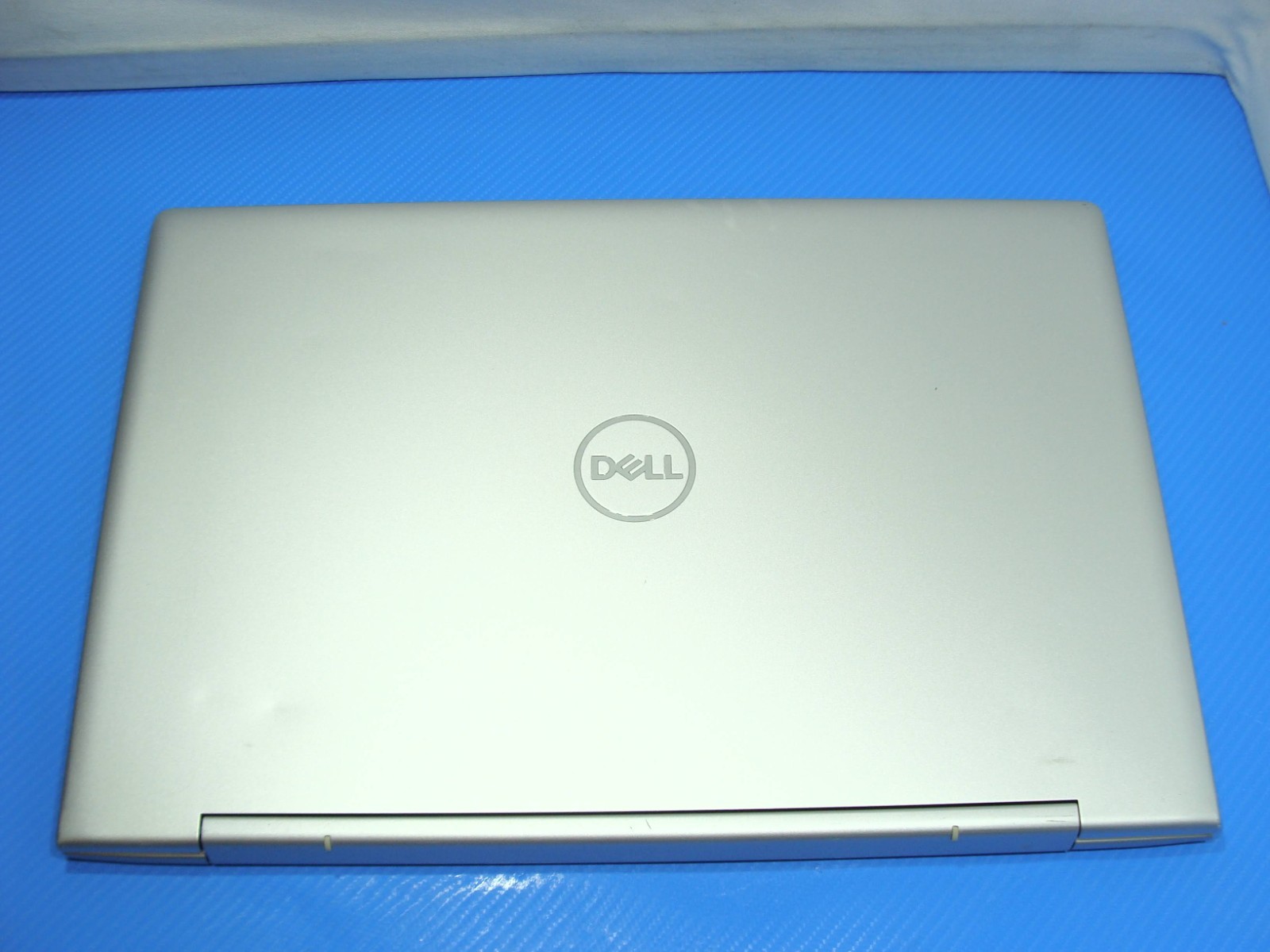 DELL INSPIRON 7791 17″FHD 2-in-1 i7-10510U 1.8GHz 16GB 512GB MX250 2GB Win11Home