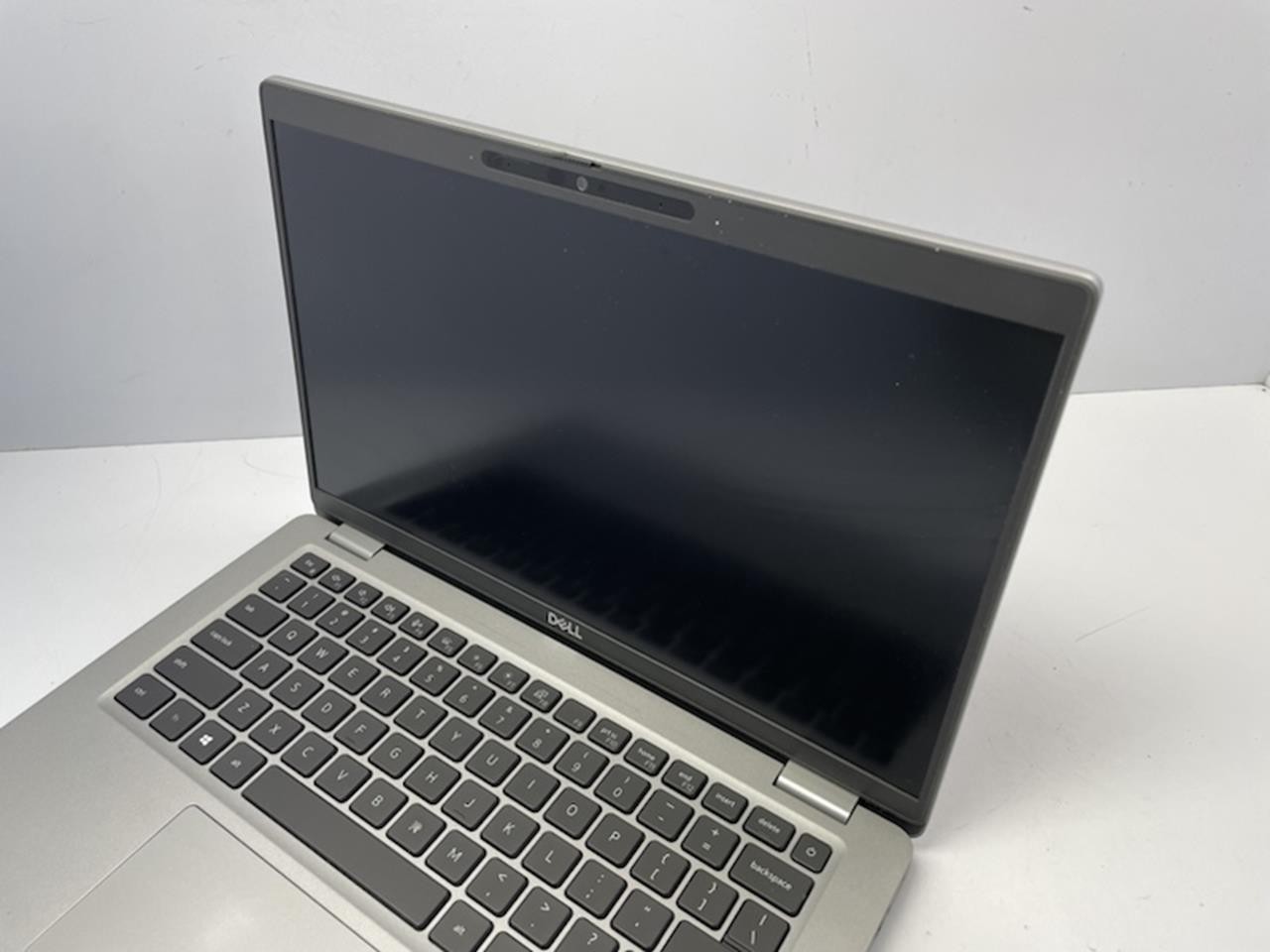 DELL LATITUDE 5420 Laptop w/ Intel Core i5-1145G7 2.60 GHZ + 16 GB No HD/Battery