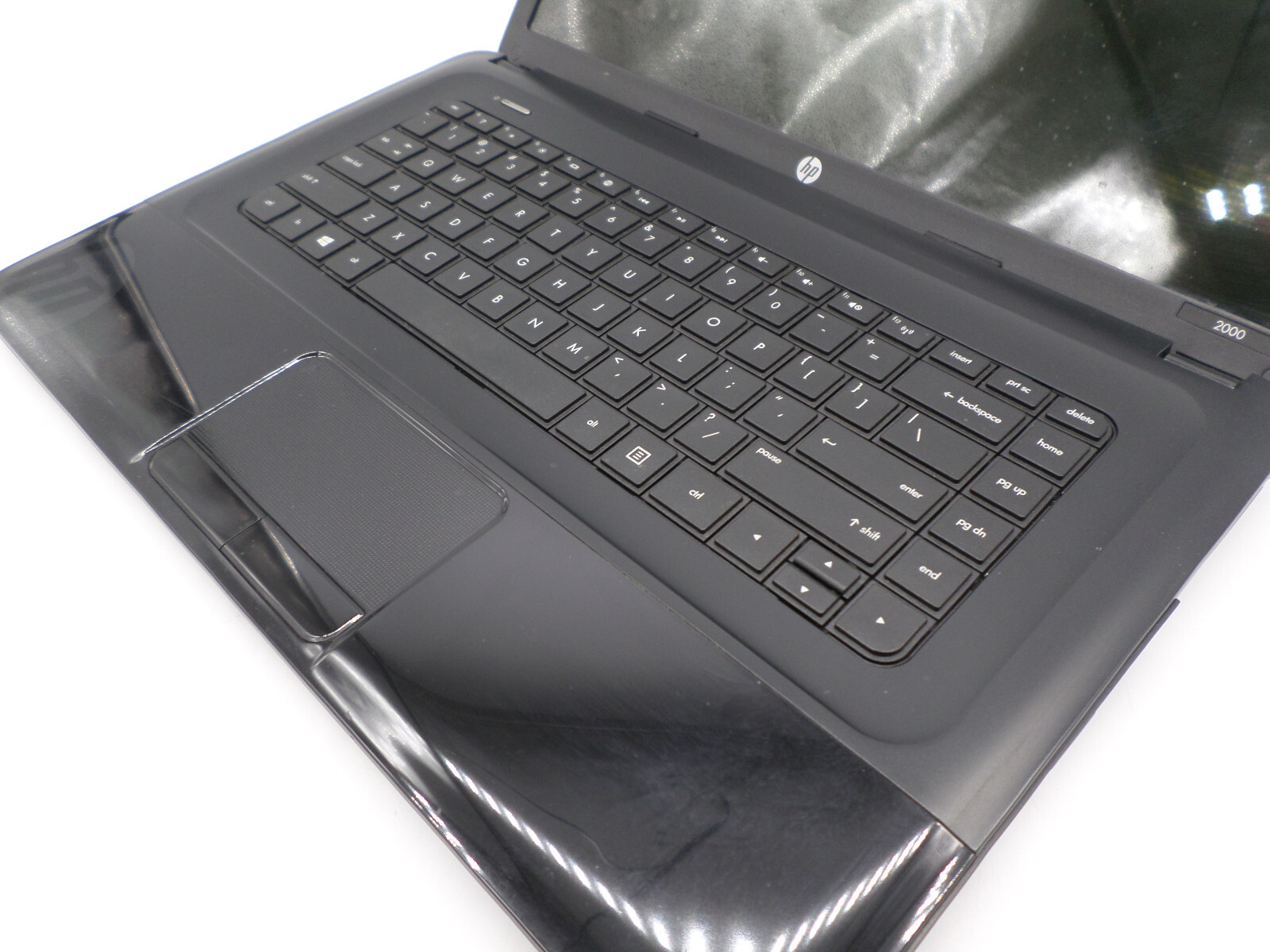 HP 2000-2c29WM D1E81UA – AMD E2-1800, No RAM, No Battery, No HDD – POSTS