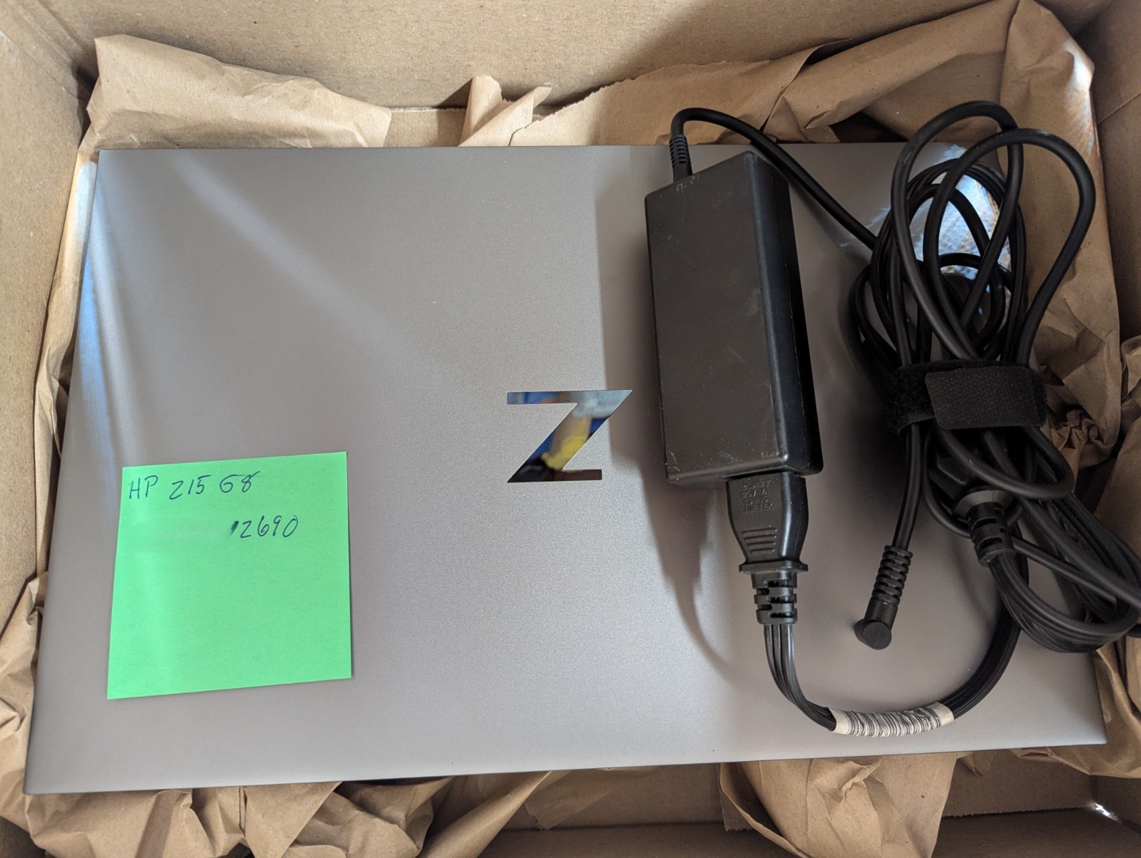 HP ZBook 15.6″ G8 Mobile Workstation i7, 32GB RAM, 1TB SSD, RTX 3070, 4K – 2690