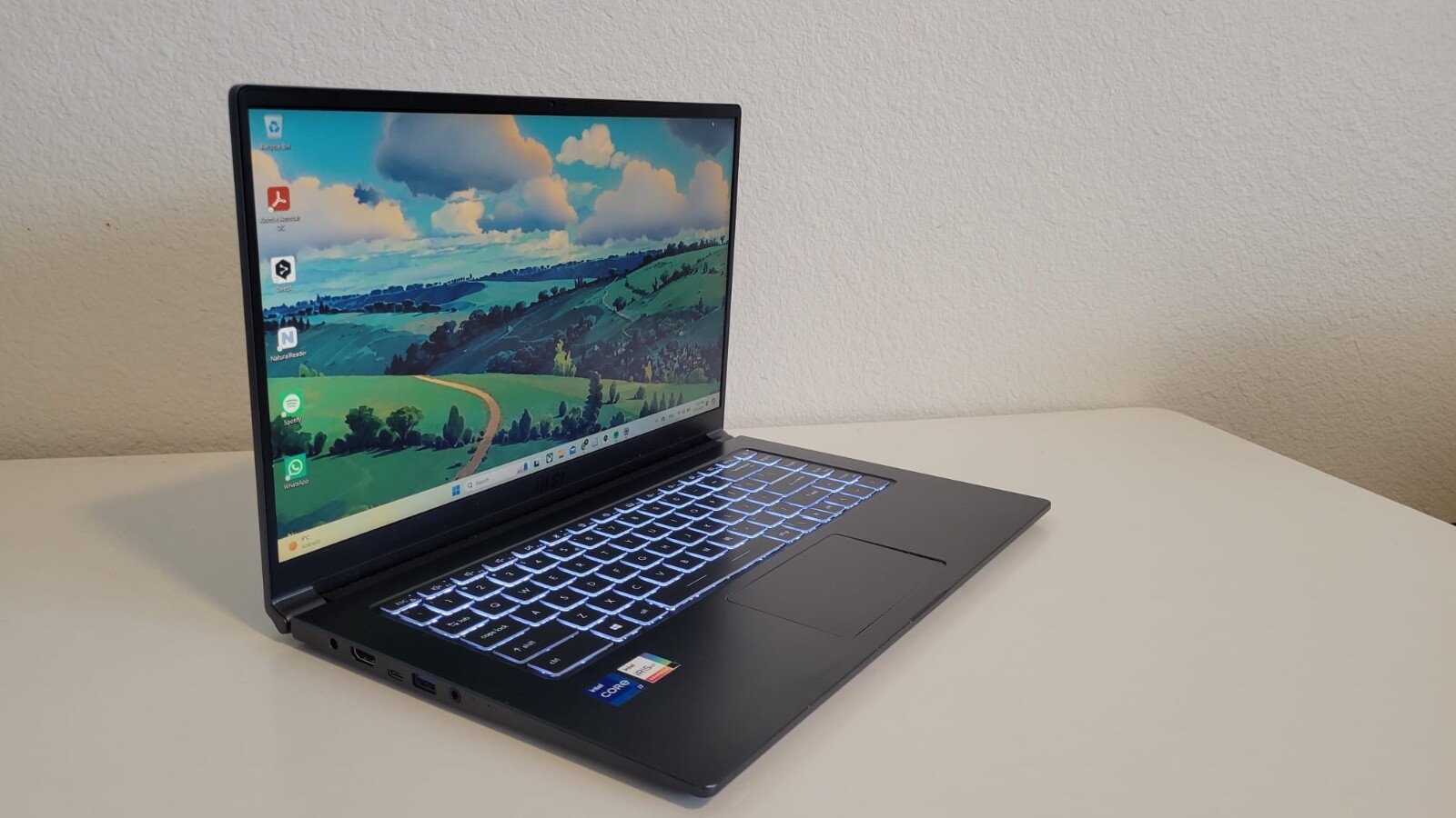 MSI Modern 15A 15.6″ (1TB SSD, Intel Core i7-1195G7, 2.90GHz, 8GB RAM) Laptop –