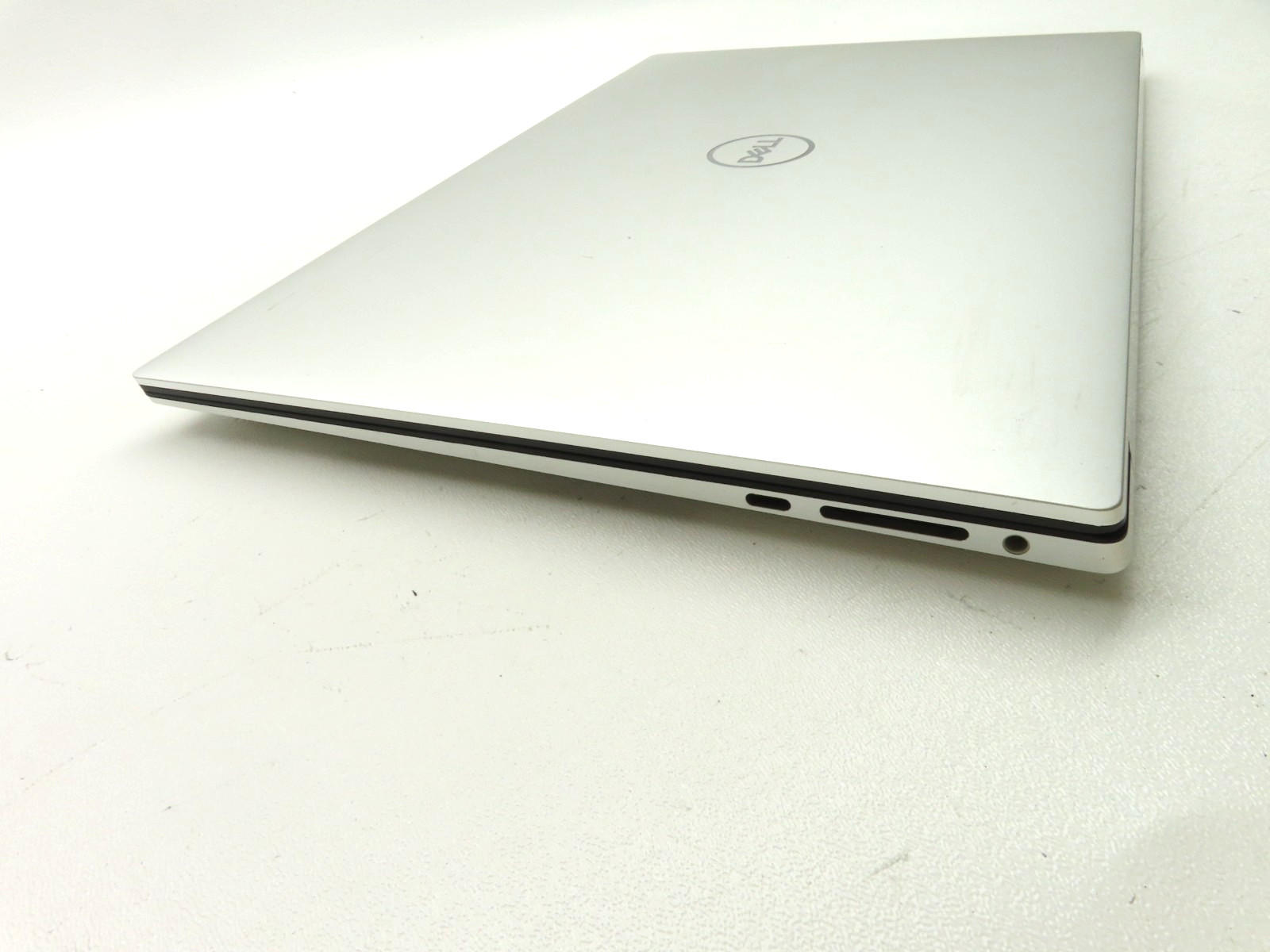 Dell XPS 15 9520 15.6″ Touch i7-12700H 2.3GHz 16GB RAM 512GB SSD RTX 3050