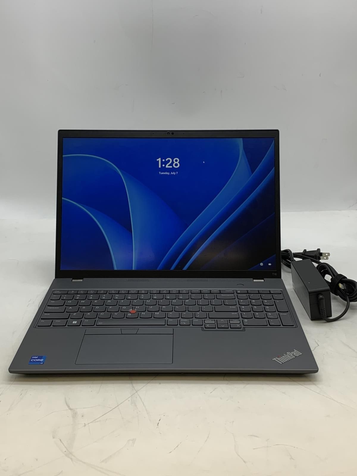 Lenovo Thinkpad T16 Gen 2 i7-1355U 512GB SSD 16GB DDR5 W11P