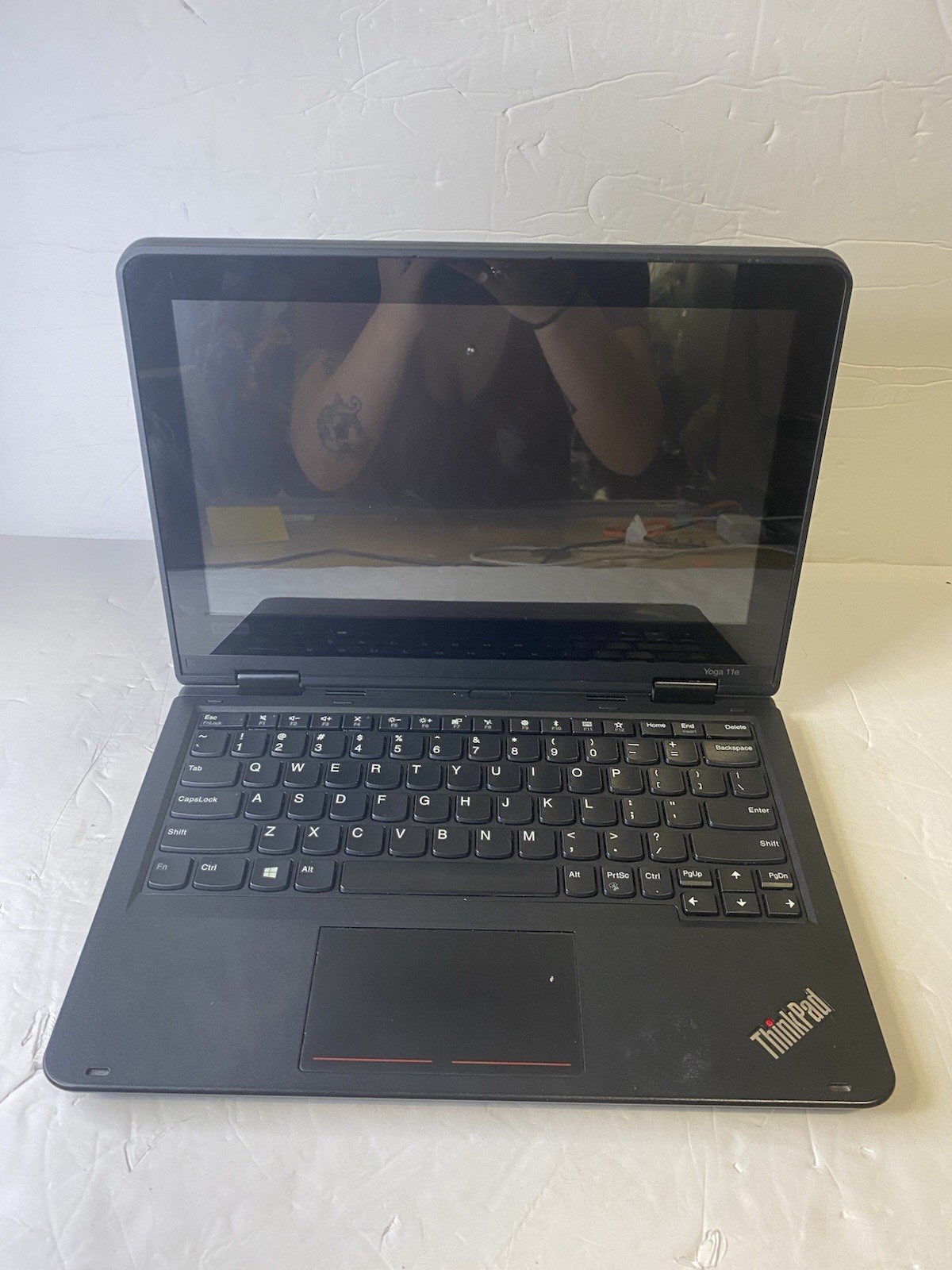 Lenovo ThinkPad Yoga 11e 11.6in 2 in 1 flip TouchScreen Windows 10