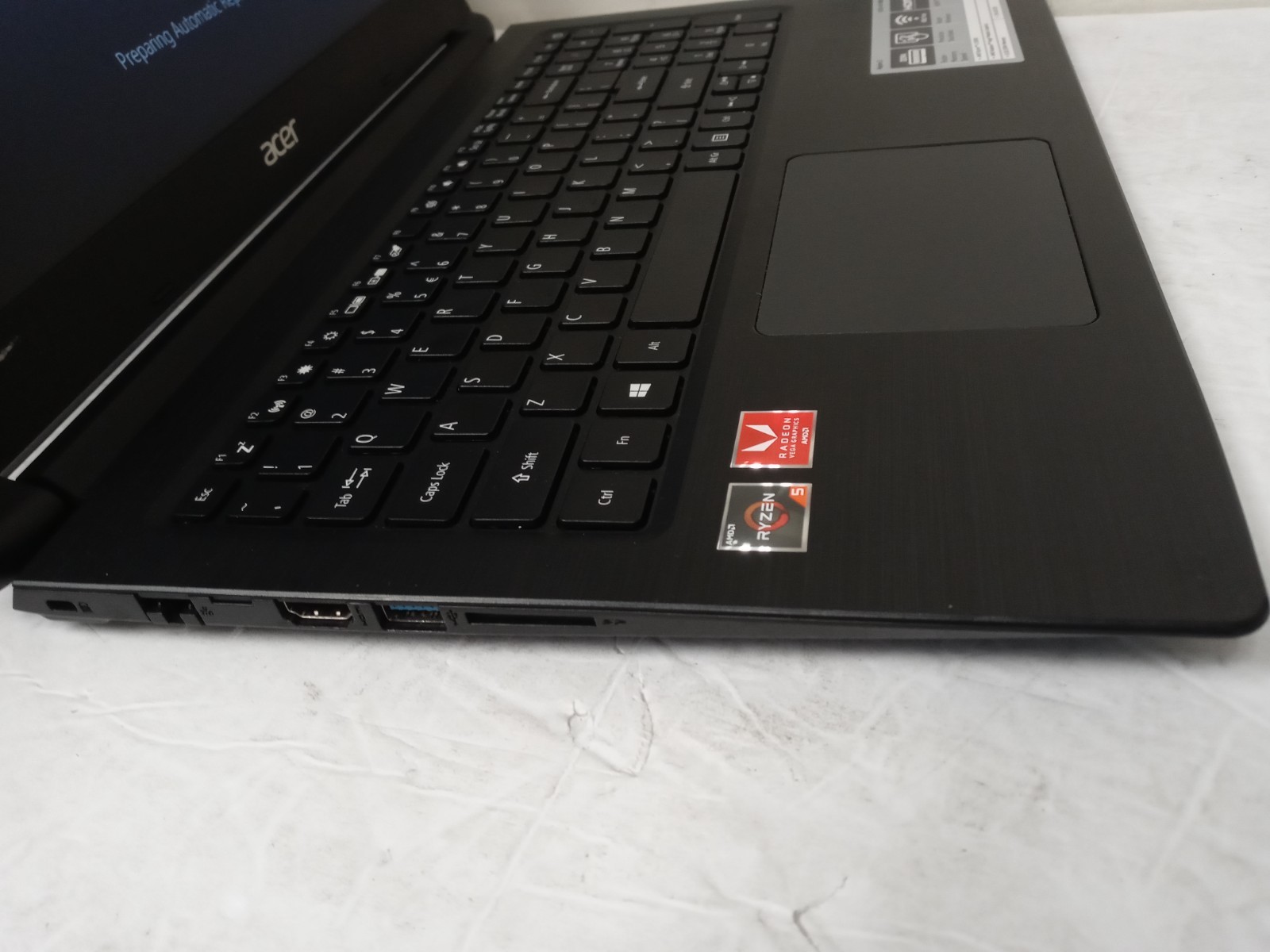 ACER ASPIRE 3 A315-41-R98U AMD Ryzen 5 2500U 2.0GHz 4GB RAM NO HDD