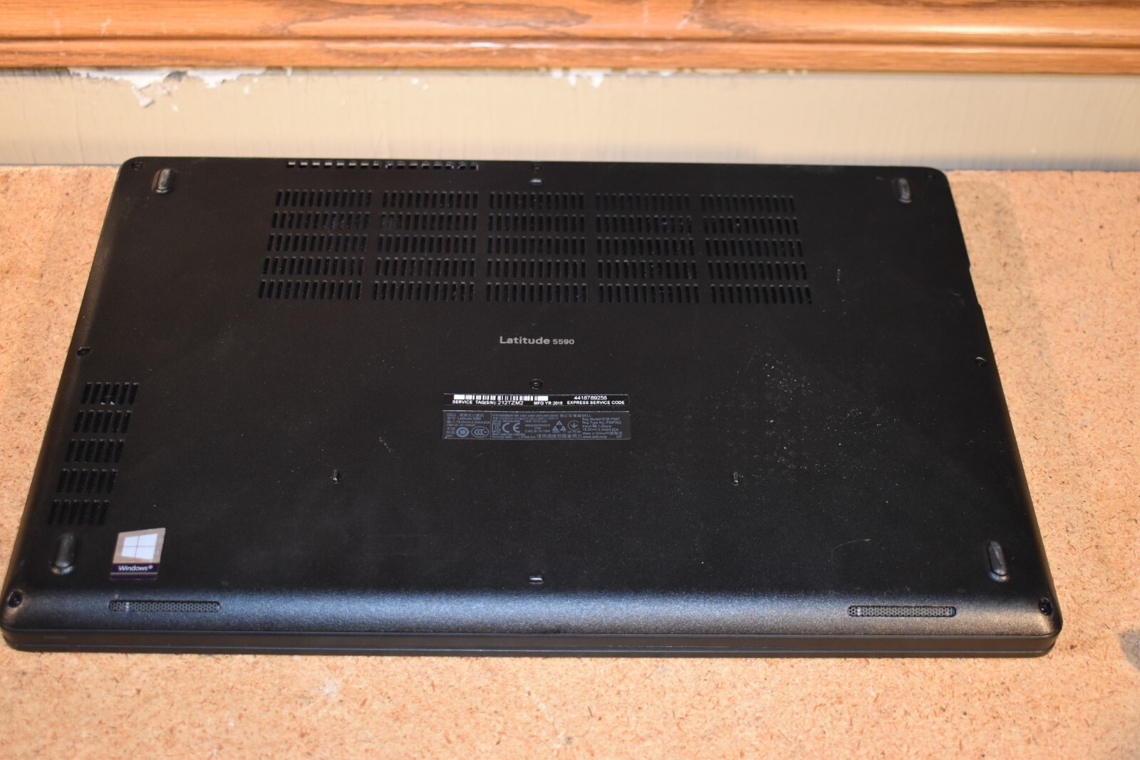 Dell Latitude 5590 Quad Core i5-8250U 1.6 GHz 8GB RAM 128GB SSD Windows 11 Pro