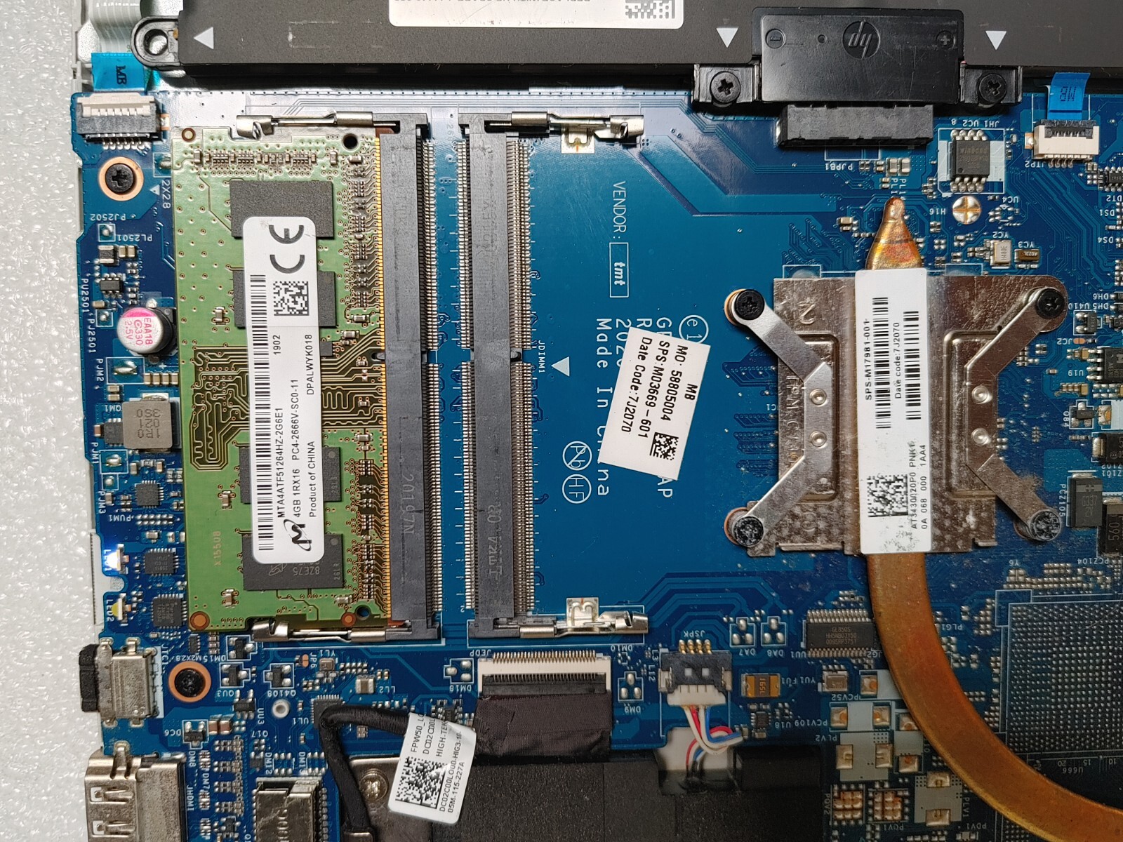 HP AMD Ryzen 3 3250U with Redeon Graphics @ 2.60GHz, 4GB RAM , NO HD FOR PARTS