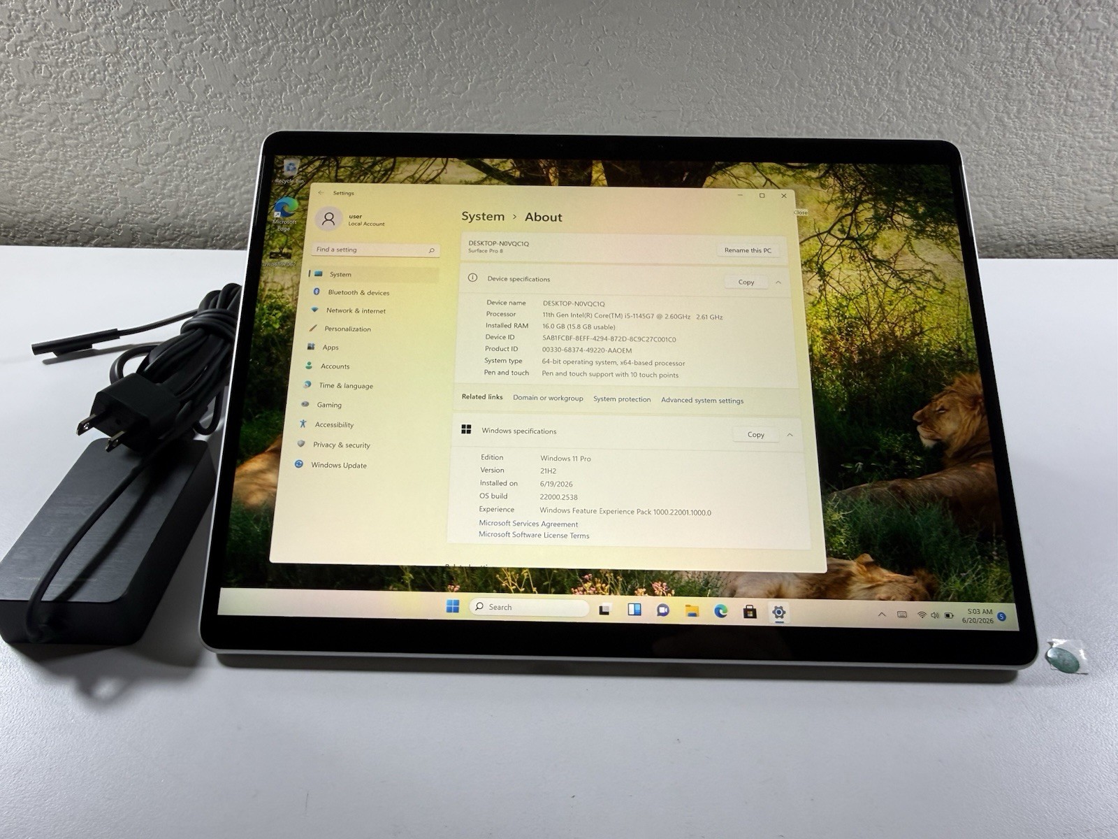 Microsoft Surface Pro 8 (1982) i5-1145G7 – 16GB RAM – 256GB 120Hz – Win 11 Pro