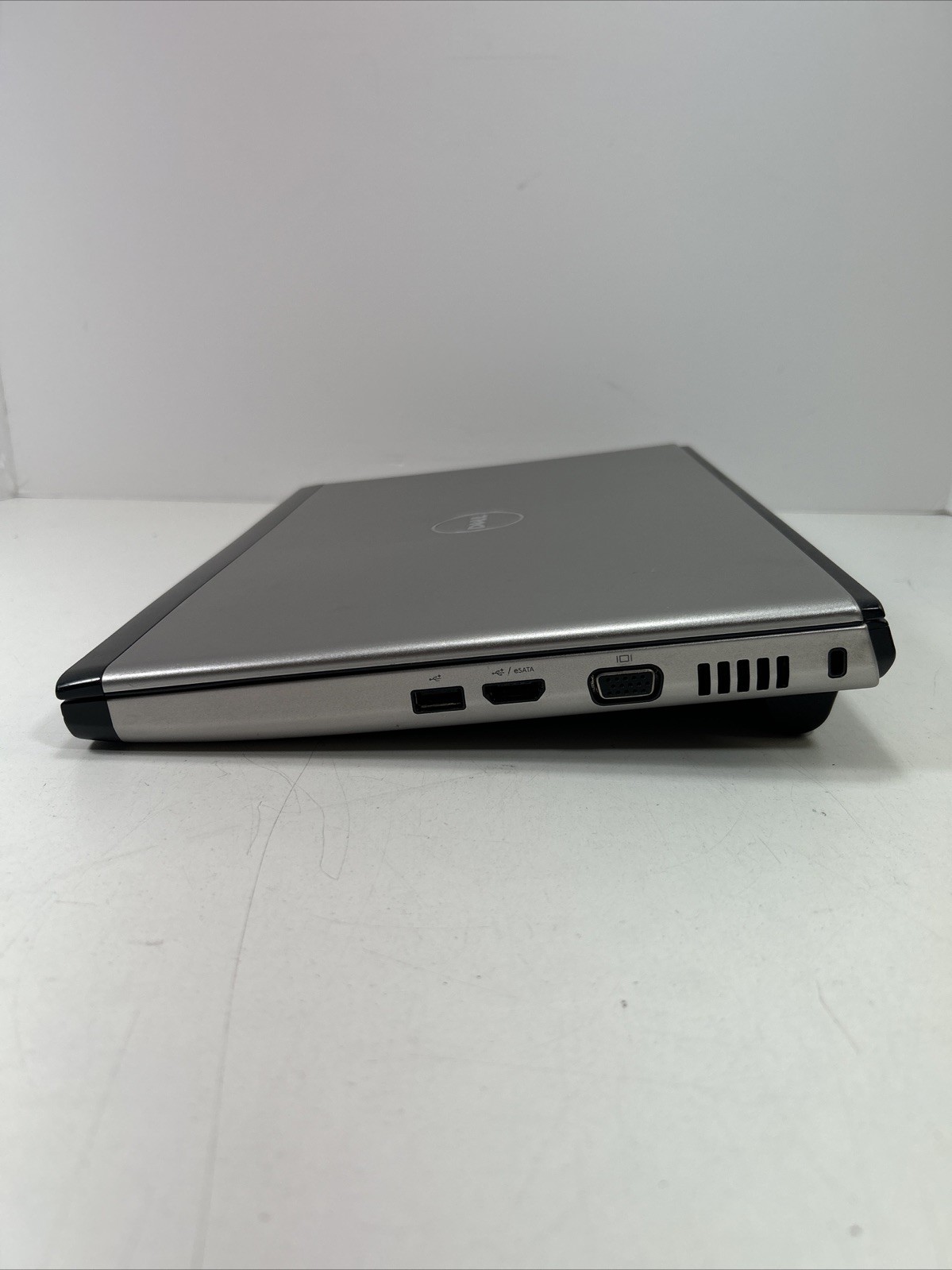 DELL VOSTRO 3300 13.3″ i5-M560 6GB Ram 500GB HDD NVIDIA GEFORCE WIN 7 PRO