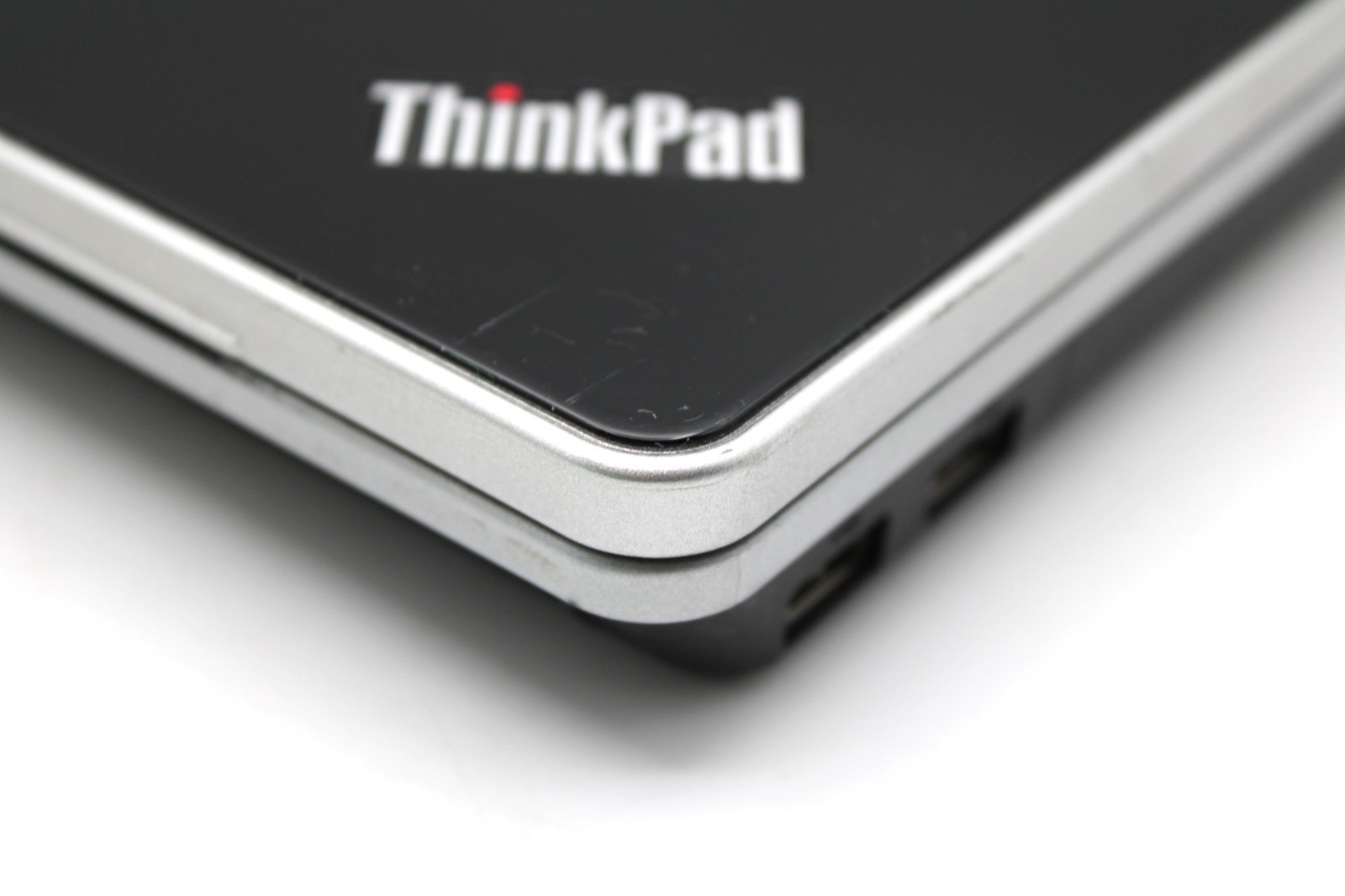 Lenovo ThinkPad Edge AMD TurionX2-P520@2.3GHz 8GB DDR3 NO STORAGE/OS*USD/TSTD*