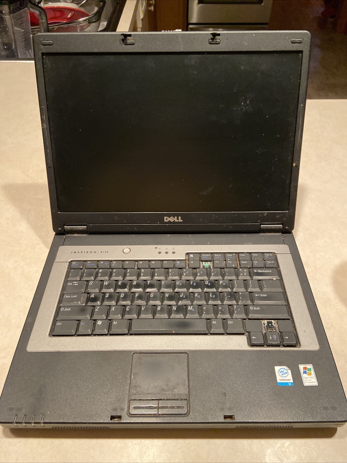 DELL INSPIRION B130 WINDOWS XP INTEL PP21L LAPTOP COMPUTER NEEDS REPAIR / PARTS