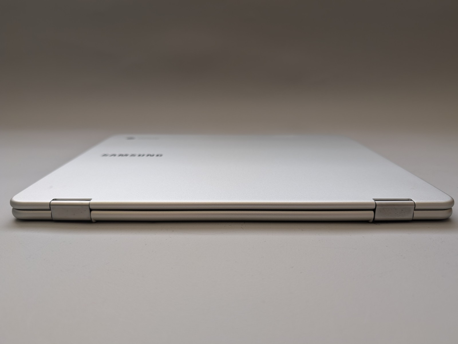 SAMSUNG Chromebook Plus 12.3-Inch (32GB, ARM Cortex-A Series, 2GHz, 4GB) Laptop