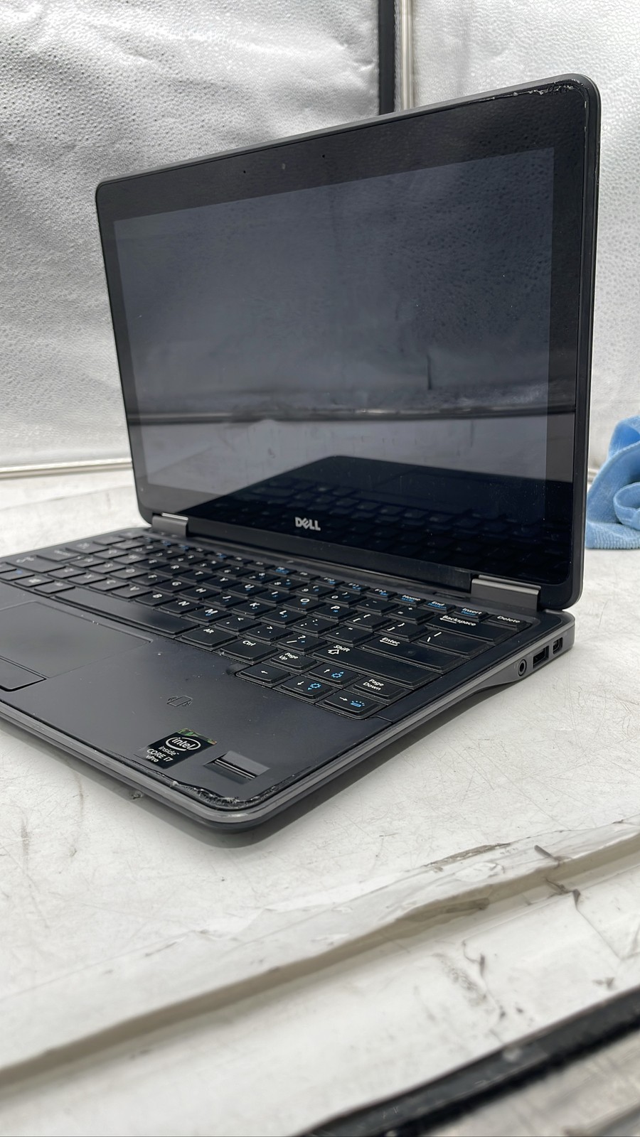 Dell Latitude E7240 12.5″ Intel Core i7 vPro Business Laptop