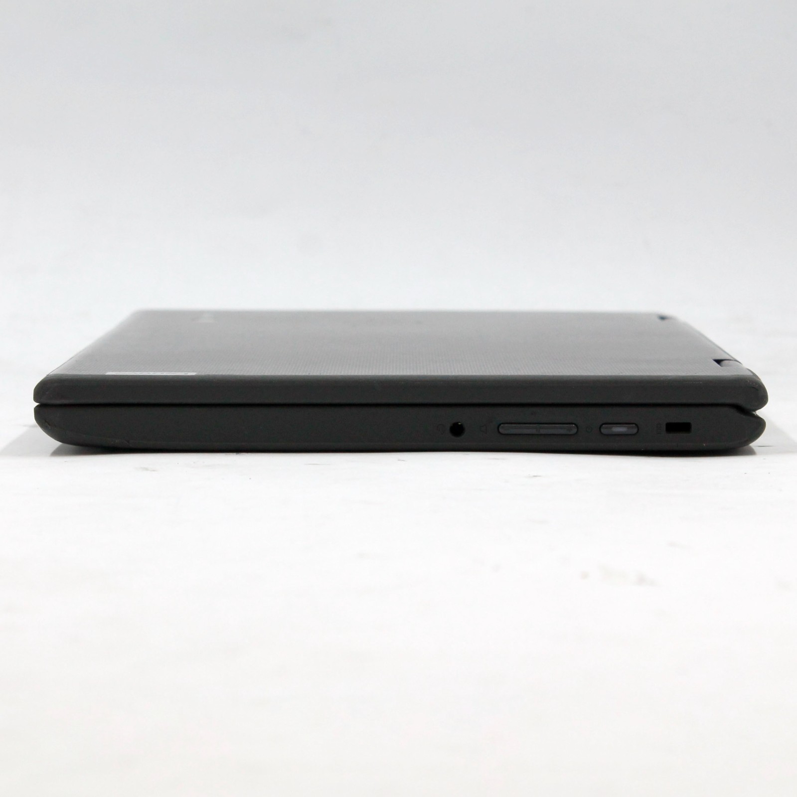 Lenovo Chromebook 300e 2nd Gen 11.6″ MediaTek MT8173C, 4GB RAM, 32GB (Non Touch)