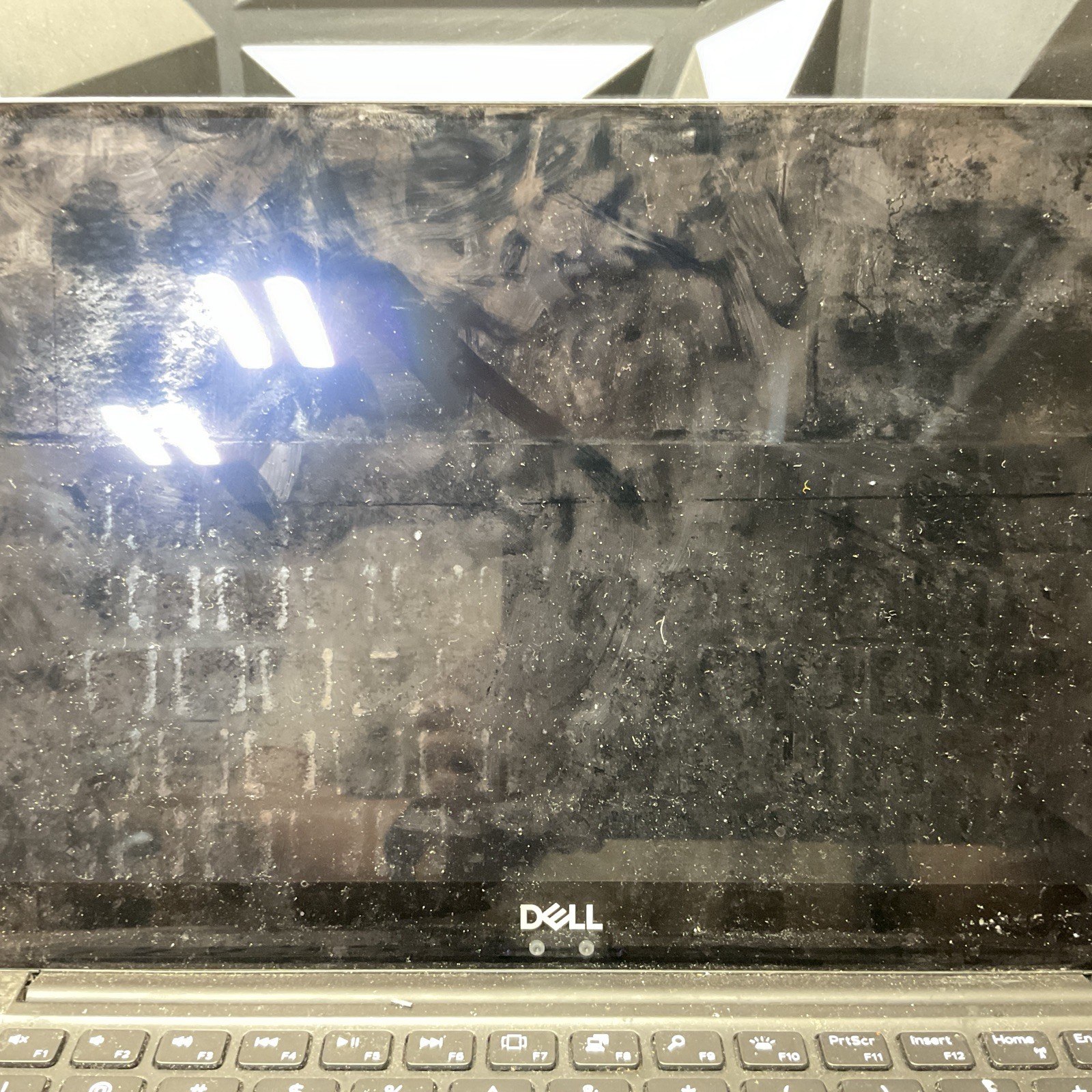 Dell XPS 13 9370 / i5 8th Gen / 16GB / No Power / No SSD / C10