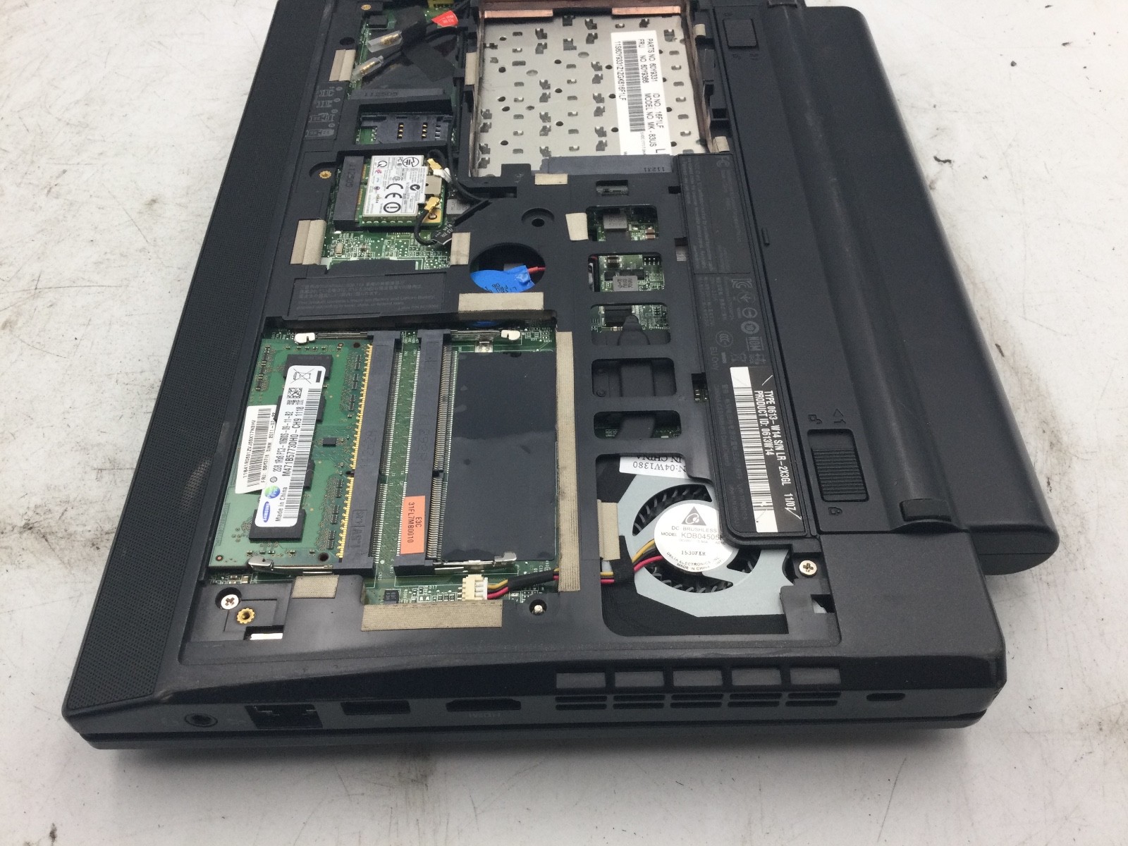 LENOVO THINKPAD X120e – AMD E-240 – 2GB RAM – BOOTS TO BIOS -READ DESCRIPTION-BB