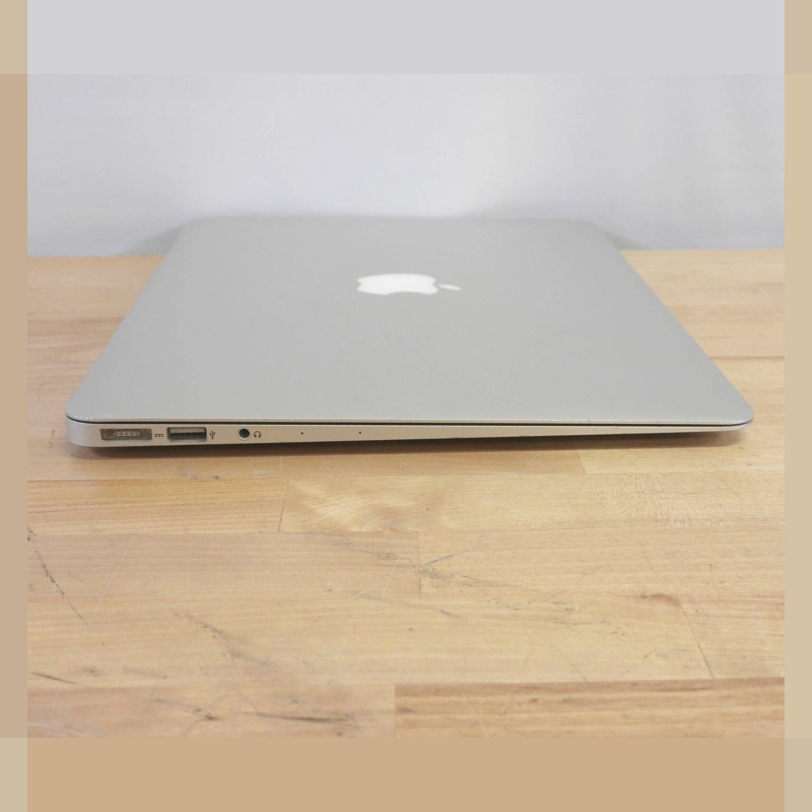 Apple MacBook Air A1466 i7-4650U 1.70GHz 4GB RAM Early 2014(No Drive)