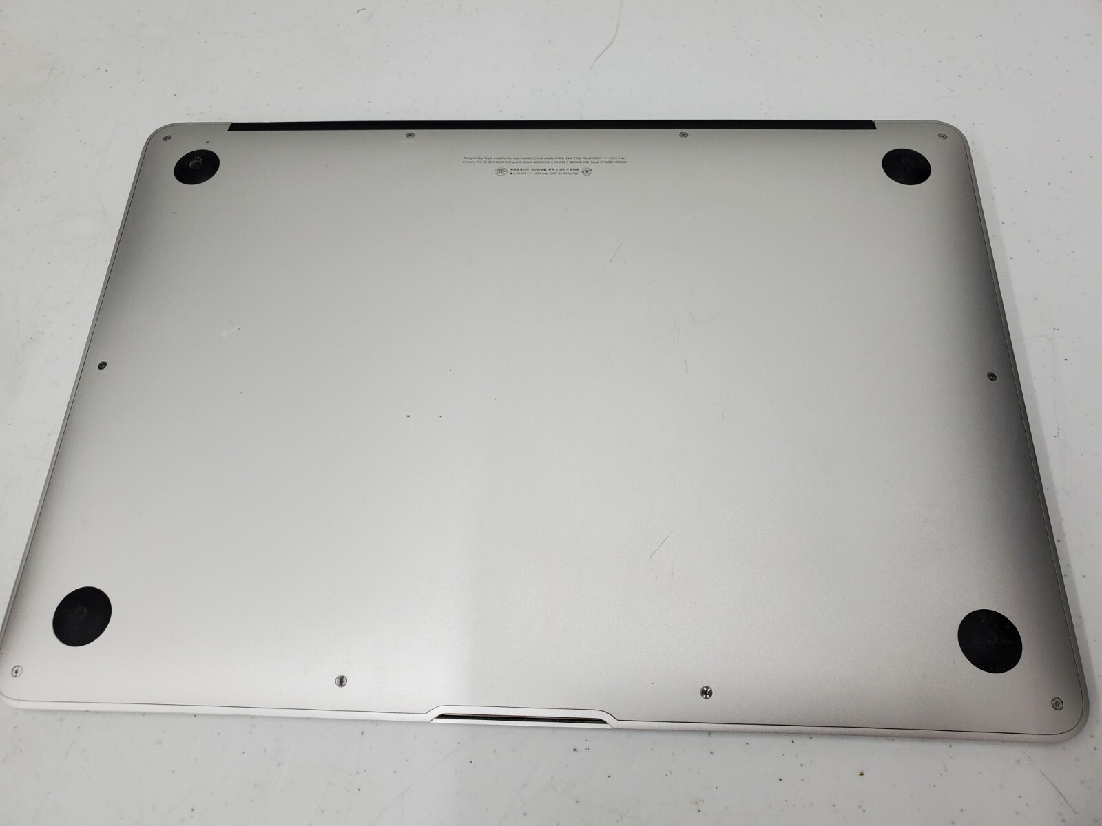 2015 Apple MacBook Air 13″ i5 1.6GHz 4GB RAM 128GB SSD Silver A1466 PW :12345