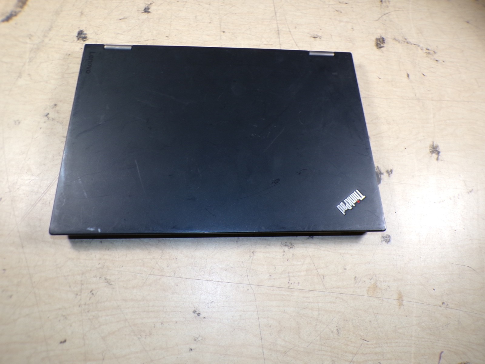 THINKPAD YOGA 370 INTEL CORE I5-7300U 2.60GHZ 8GB RAM **NO HD/ NO CADDIE/ NO OS/